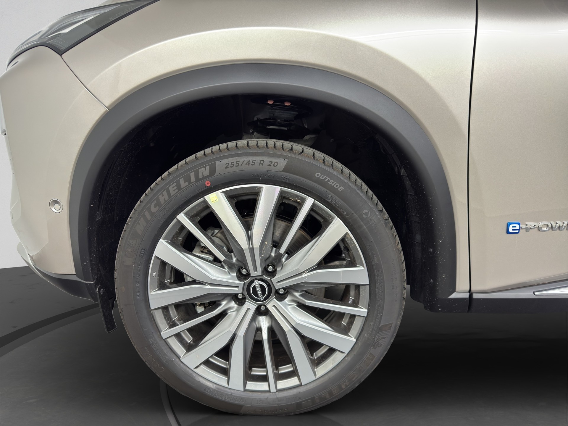 NISSAN X-Trail 1.5 VC-T e-Power 4WD 7 Sitze Tekna+-image-11