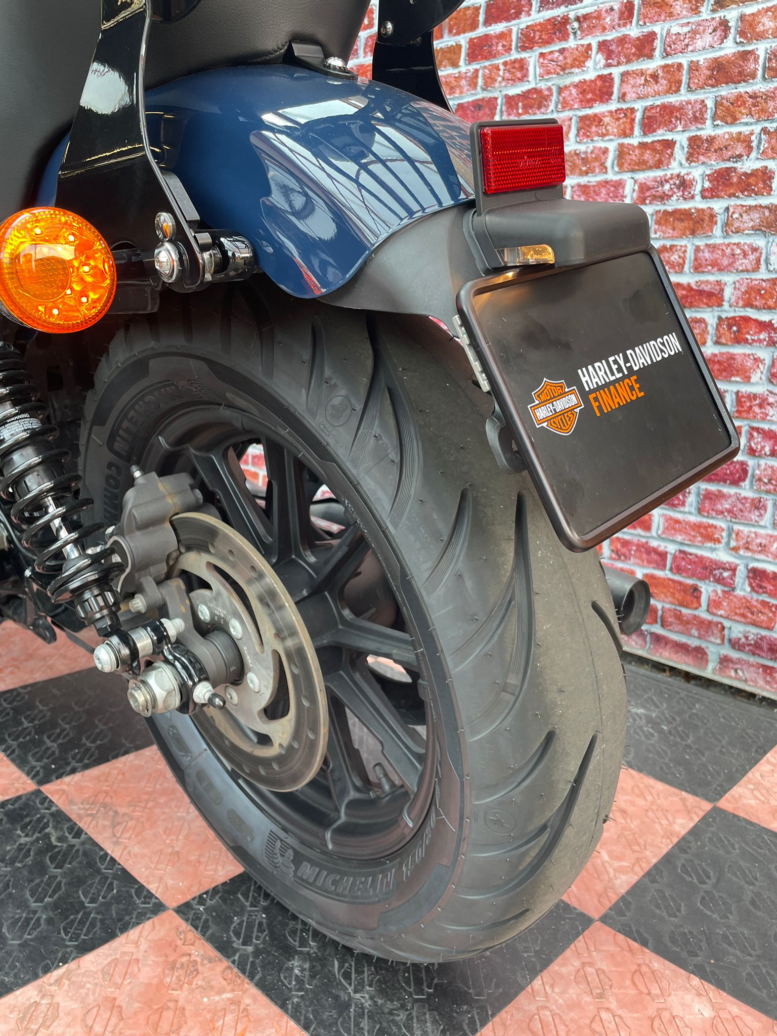 HARLEY-DAVIDSON XL 1200 NS Iron ABS-image-12