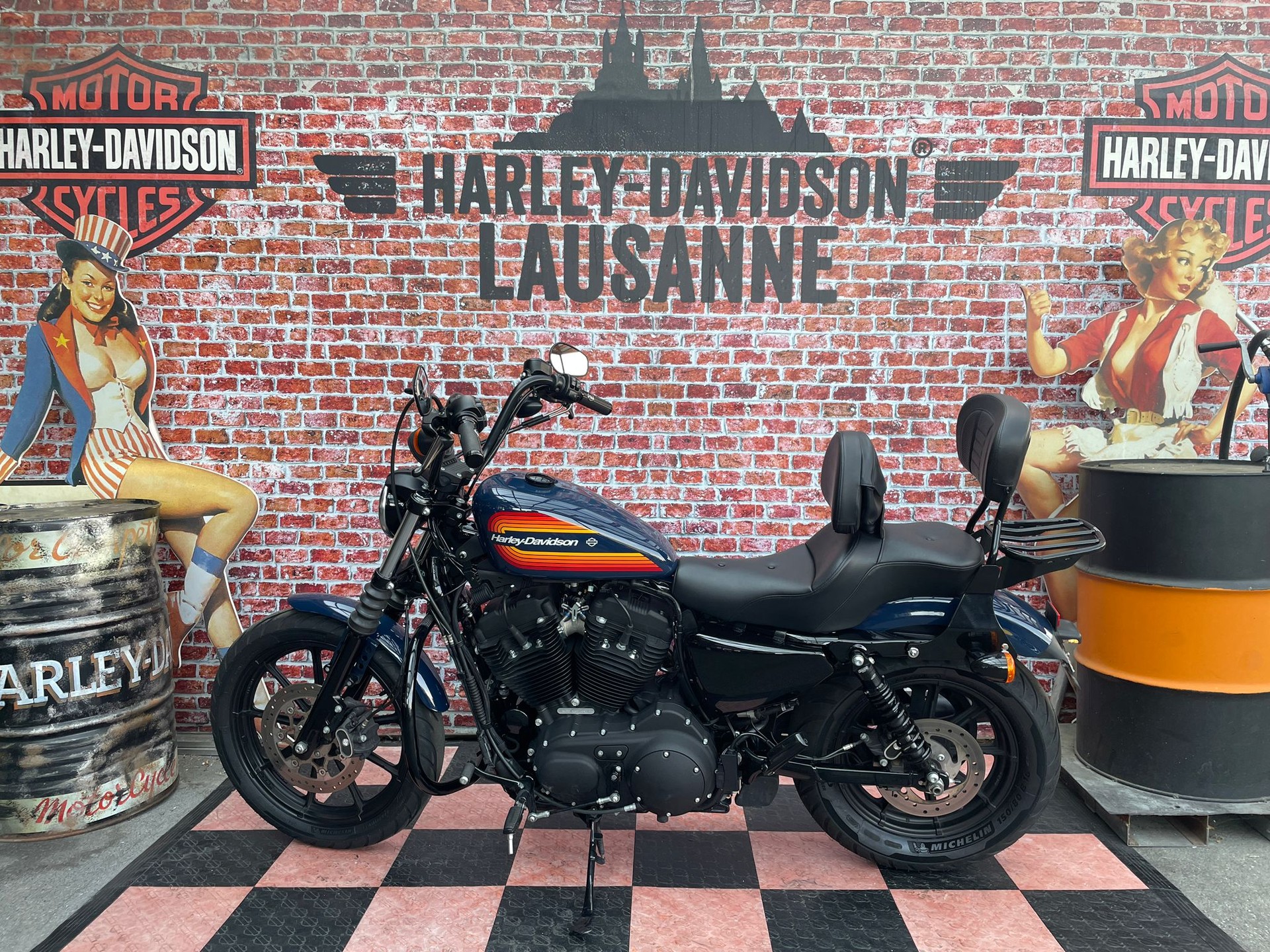 HARLEY-DAVIDSON XL 1200 NS Iron ABS-showroom-element-1