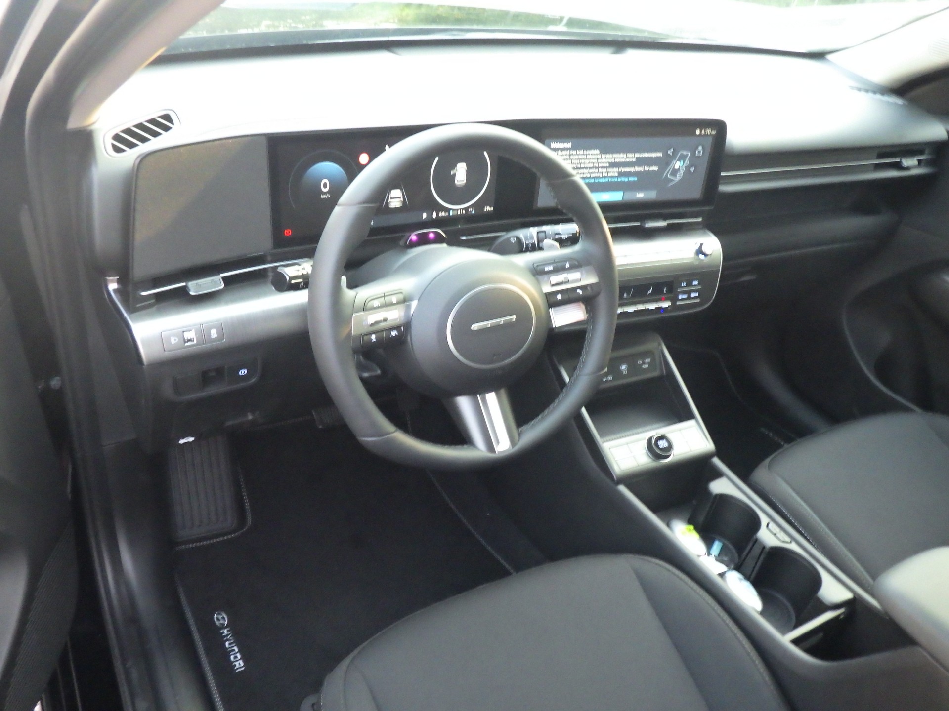 HYUNDAI Kona EV 65.4 kWh Origo-showroom-element-3