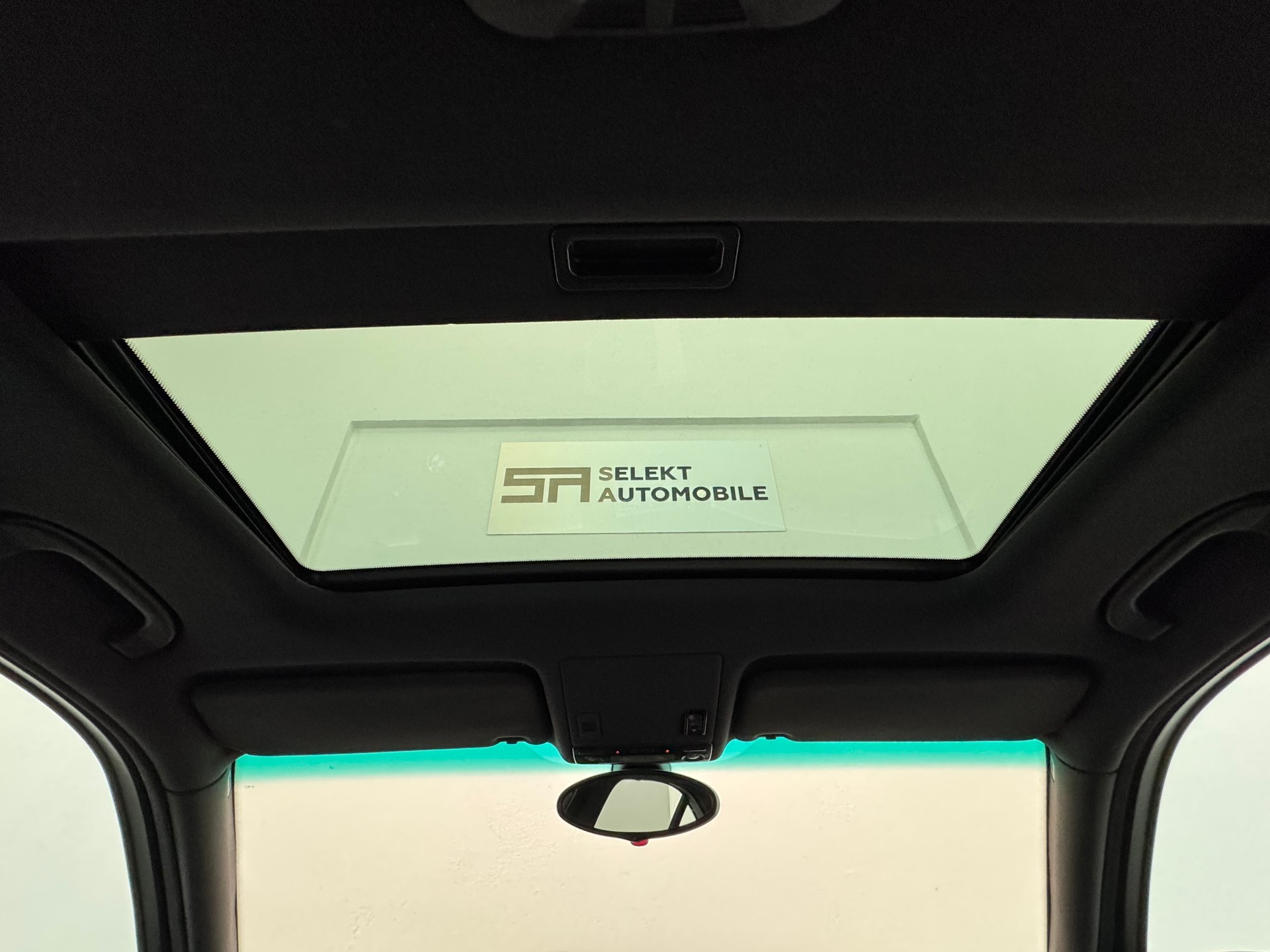 BMW M5-image-12