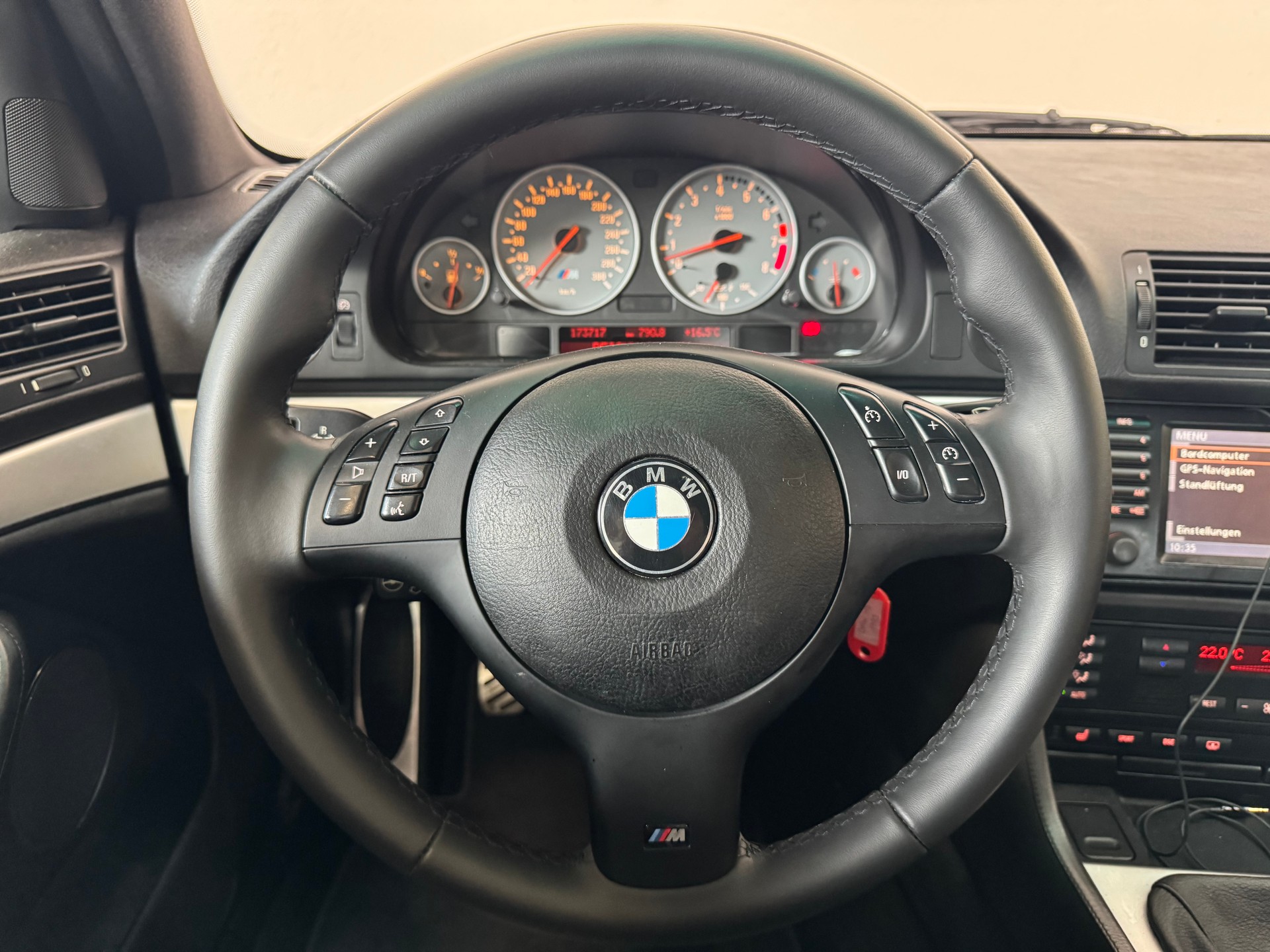 BMW M5-image-14