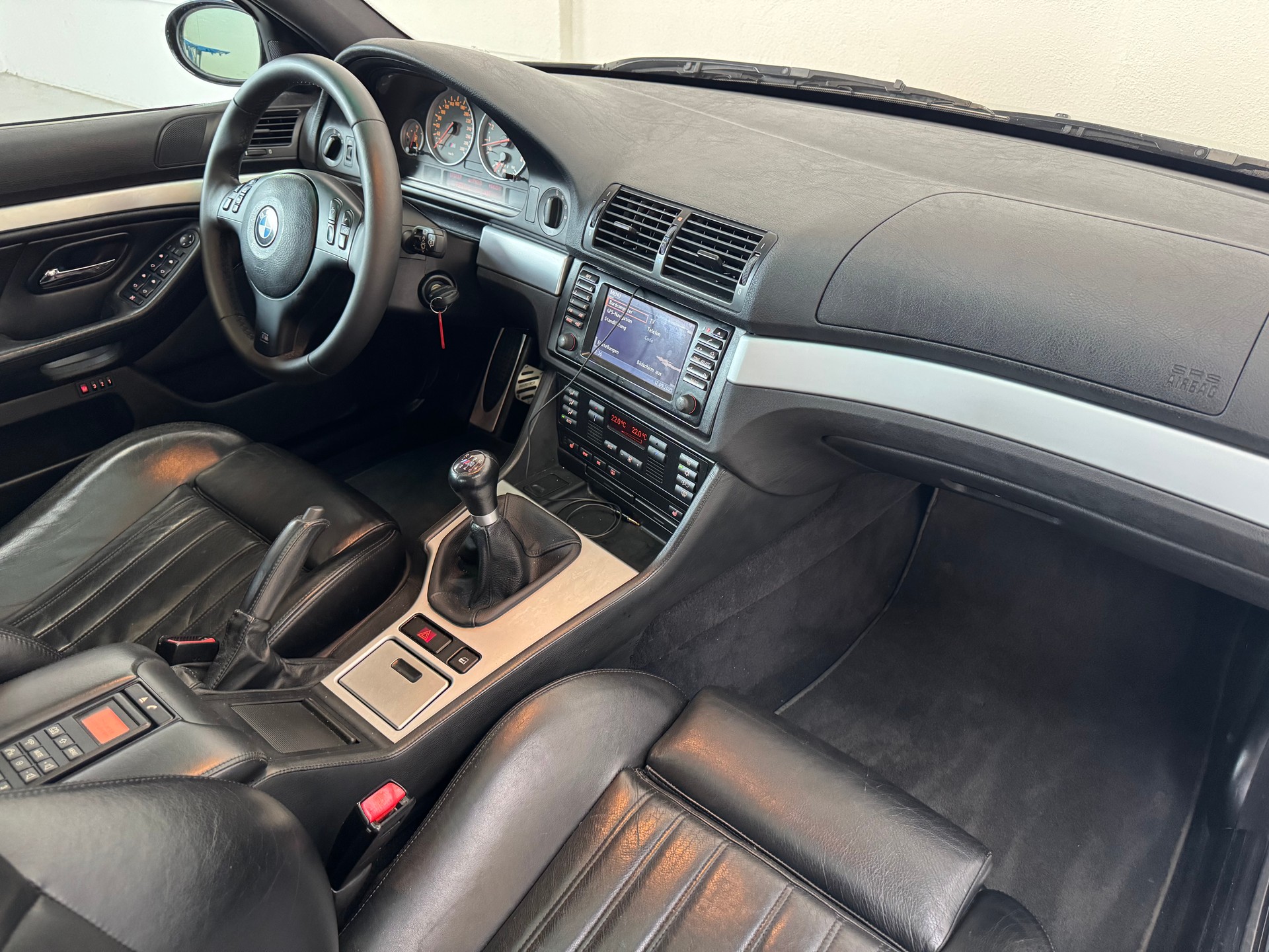 BMW M5-image-11