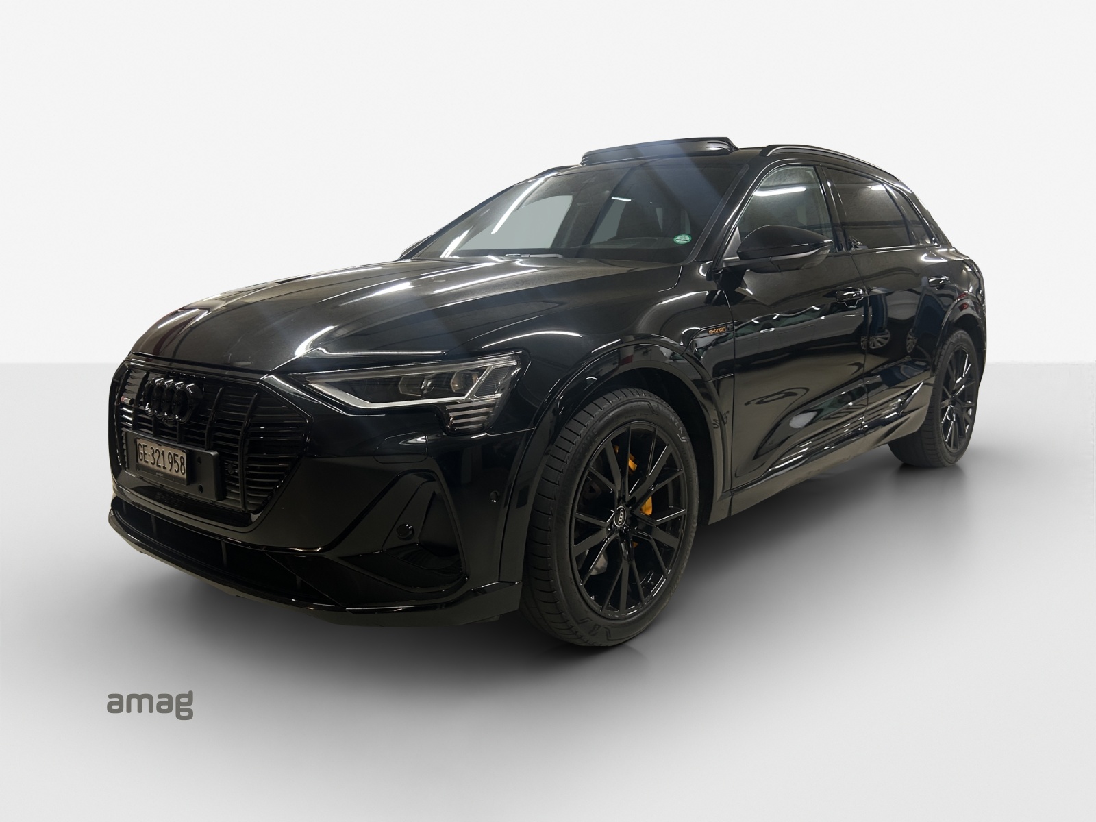 AUDI e-tron 55 S Line Black Edition quattro-image-0