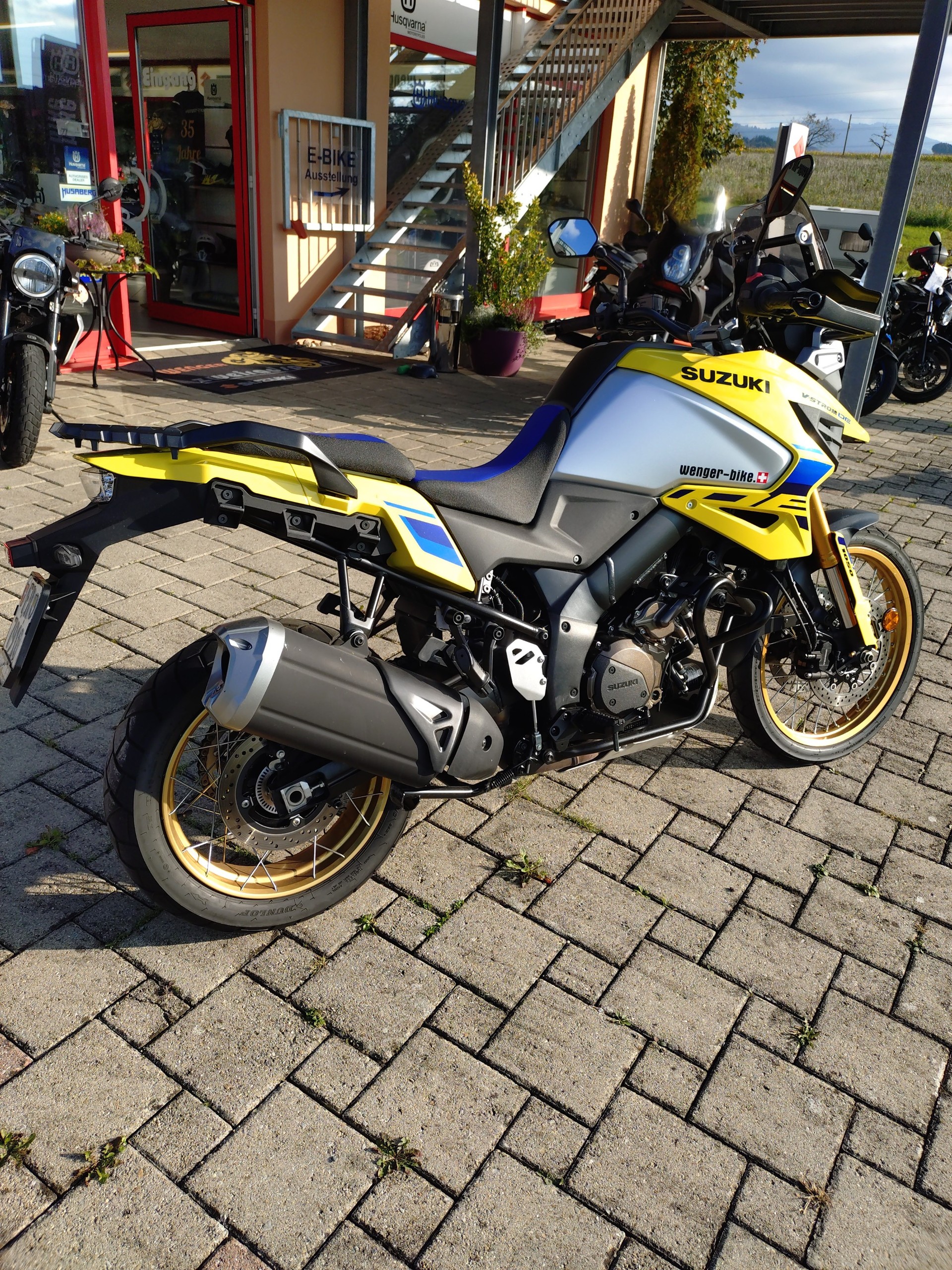SUZUKI DL 1050 DE-image-2