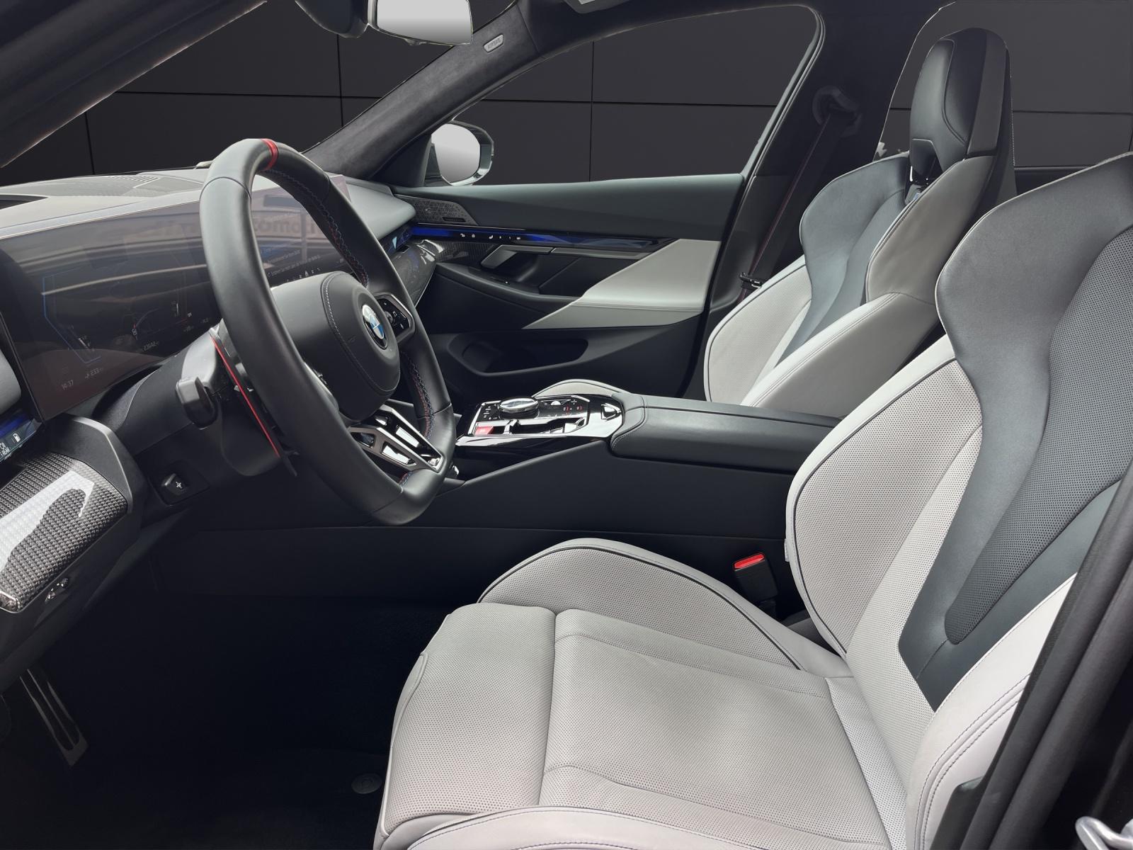 BMW M5 xDrive-image-1