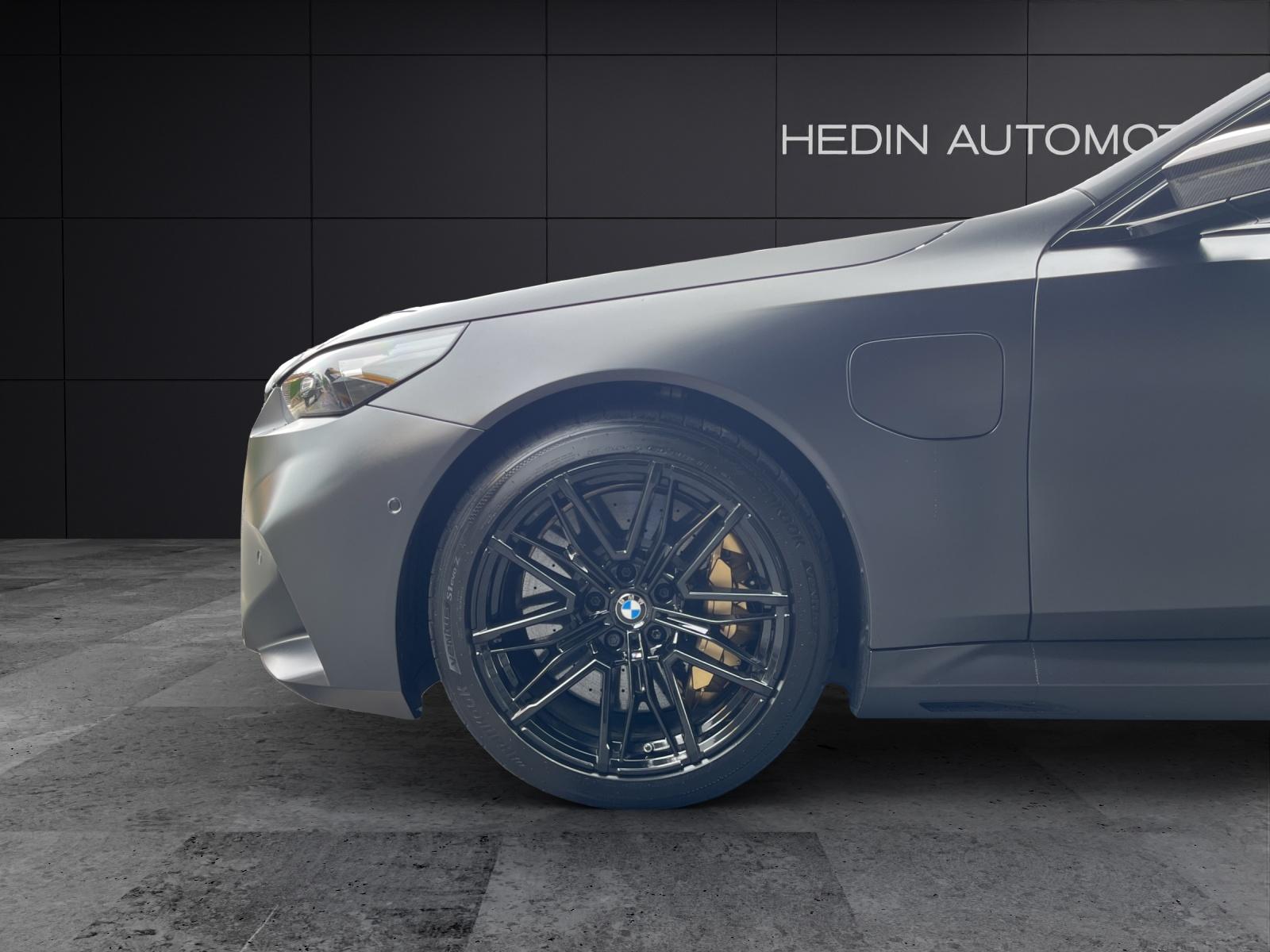 BMW M5 xDrive-image-4