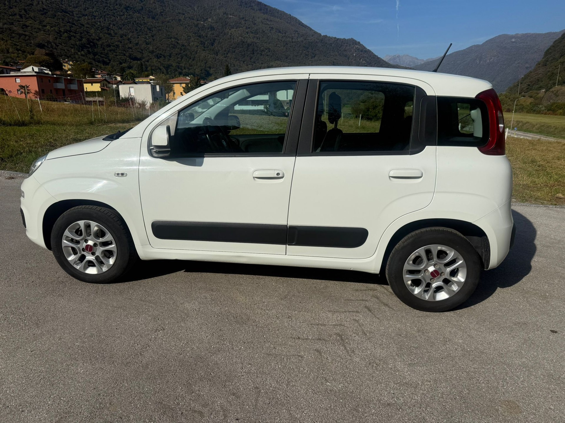 FIAT Panda 1.3 MJ Lounge-image-4