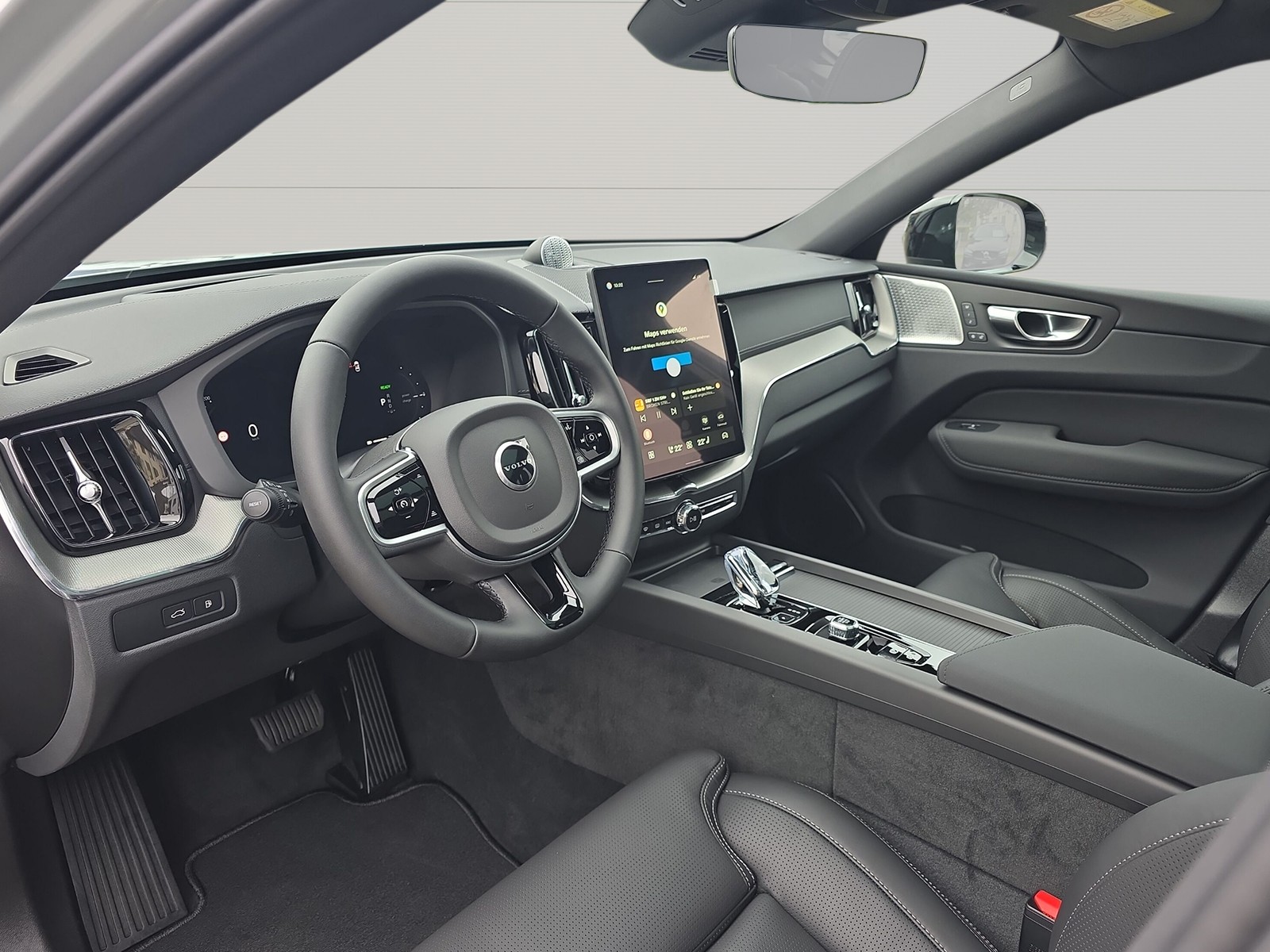 VOLVO XC60 2.0 T8 TE Black Edition eAWD-image-6