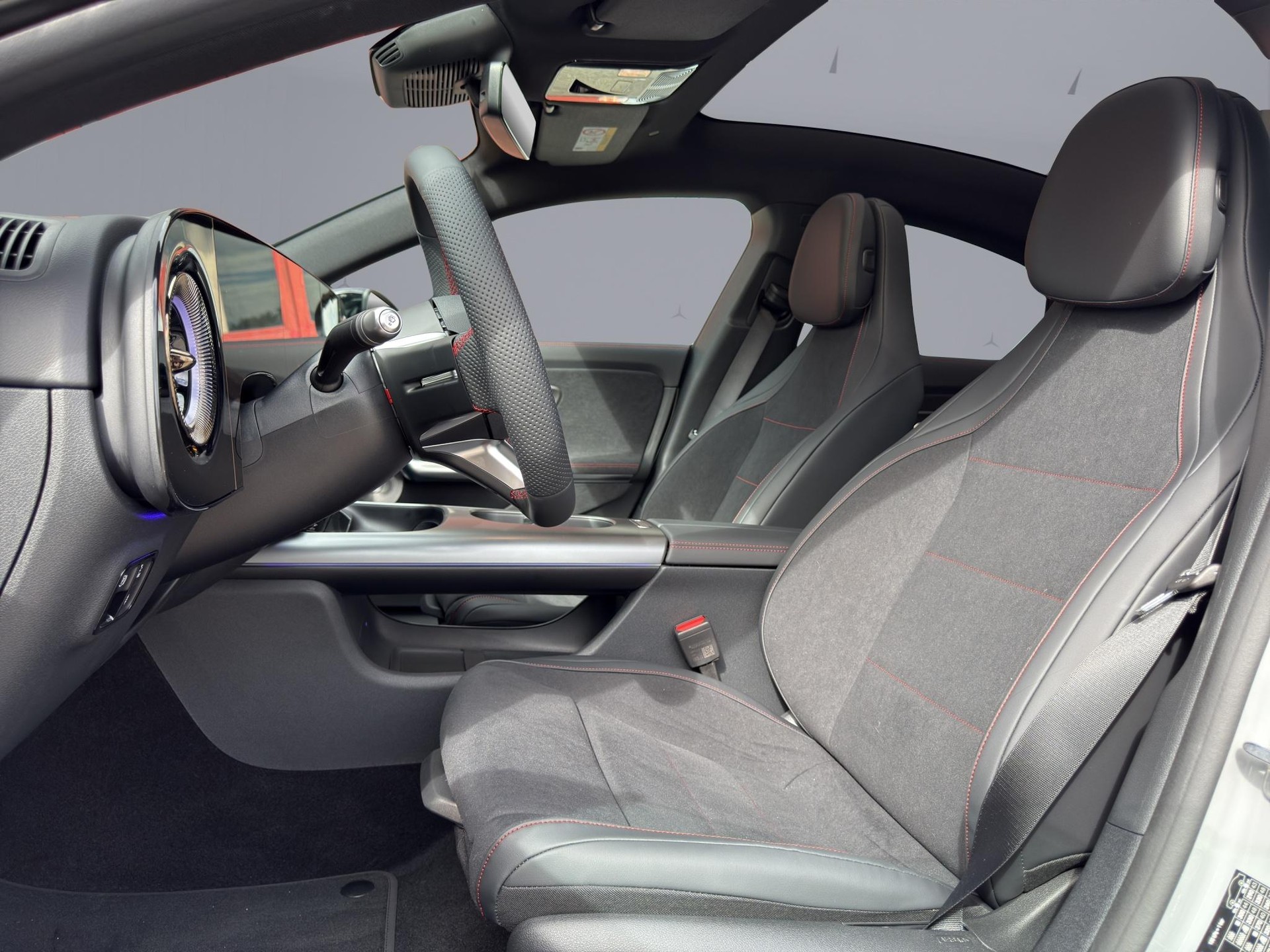 MERCEDES-BENZ CLA 350 AMG Line 4matic-image-8