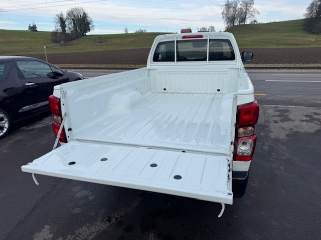 ISUZU BTFS 4x4 3.5 t Anhängelast-image-4