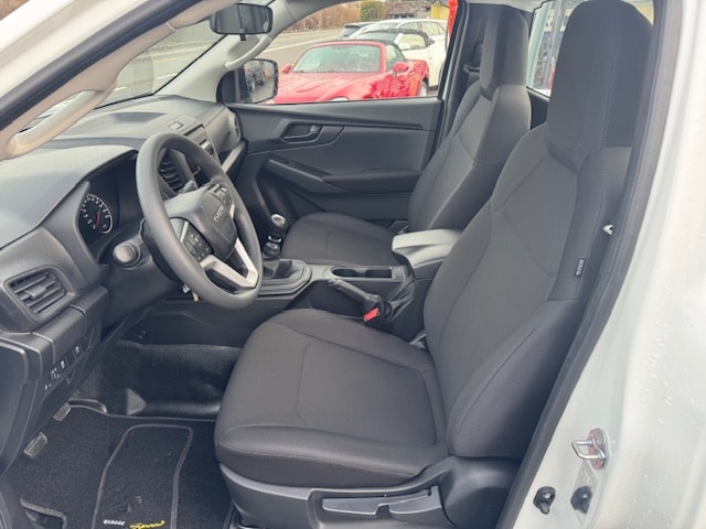 ISUZU BTFS 4x4 3.5 t Anhängelast-image-6