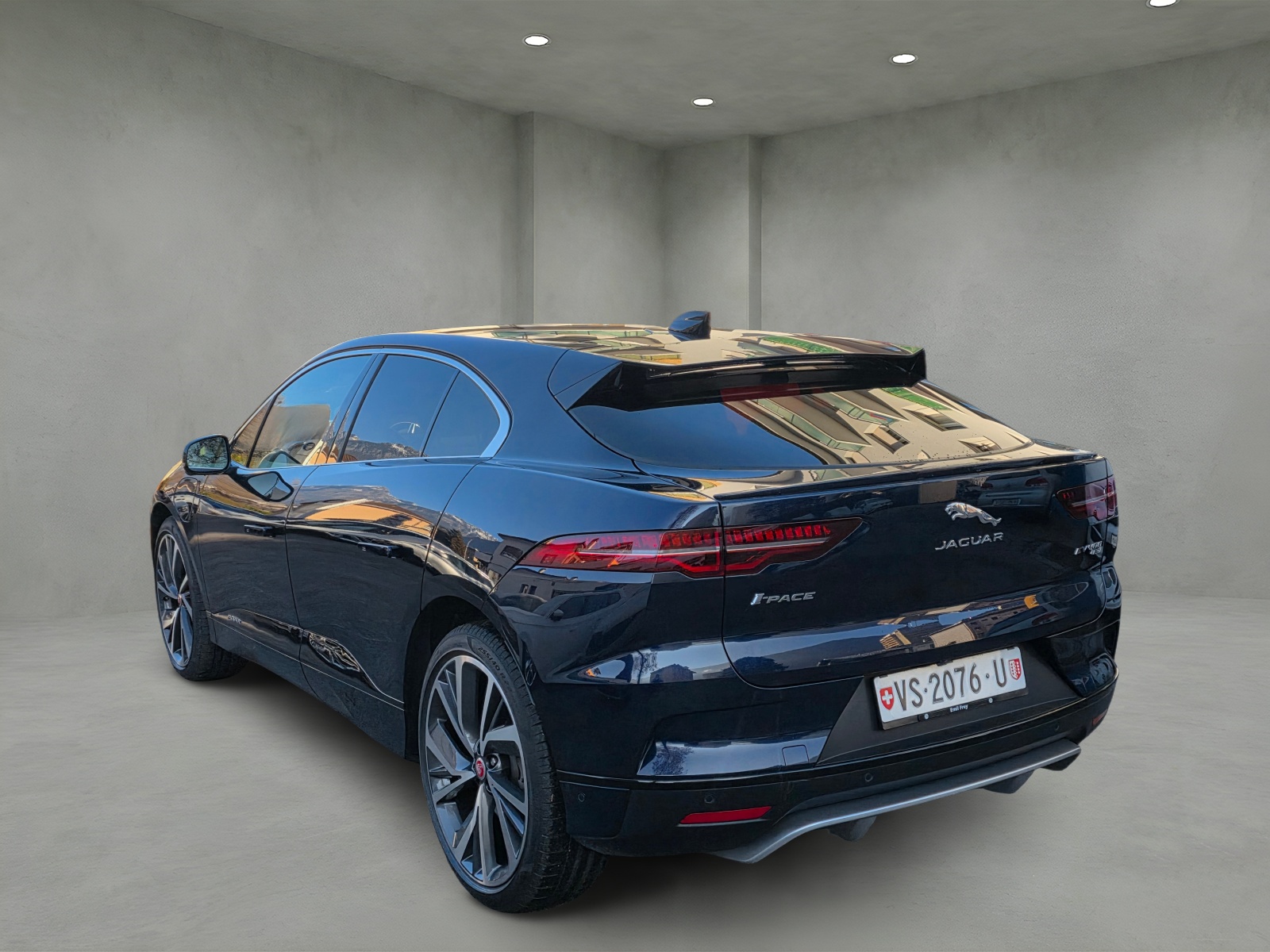 JAGUAR I-Pace EV400 HSE AWD-image-1