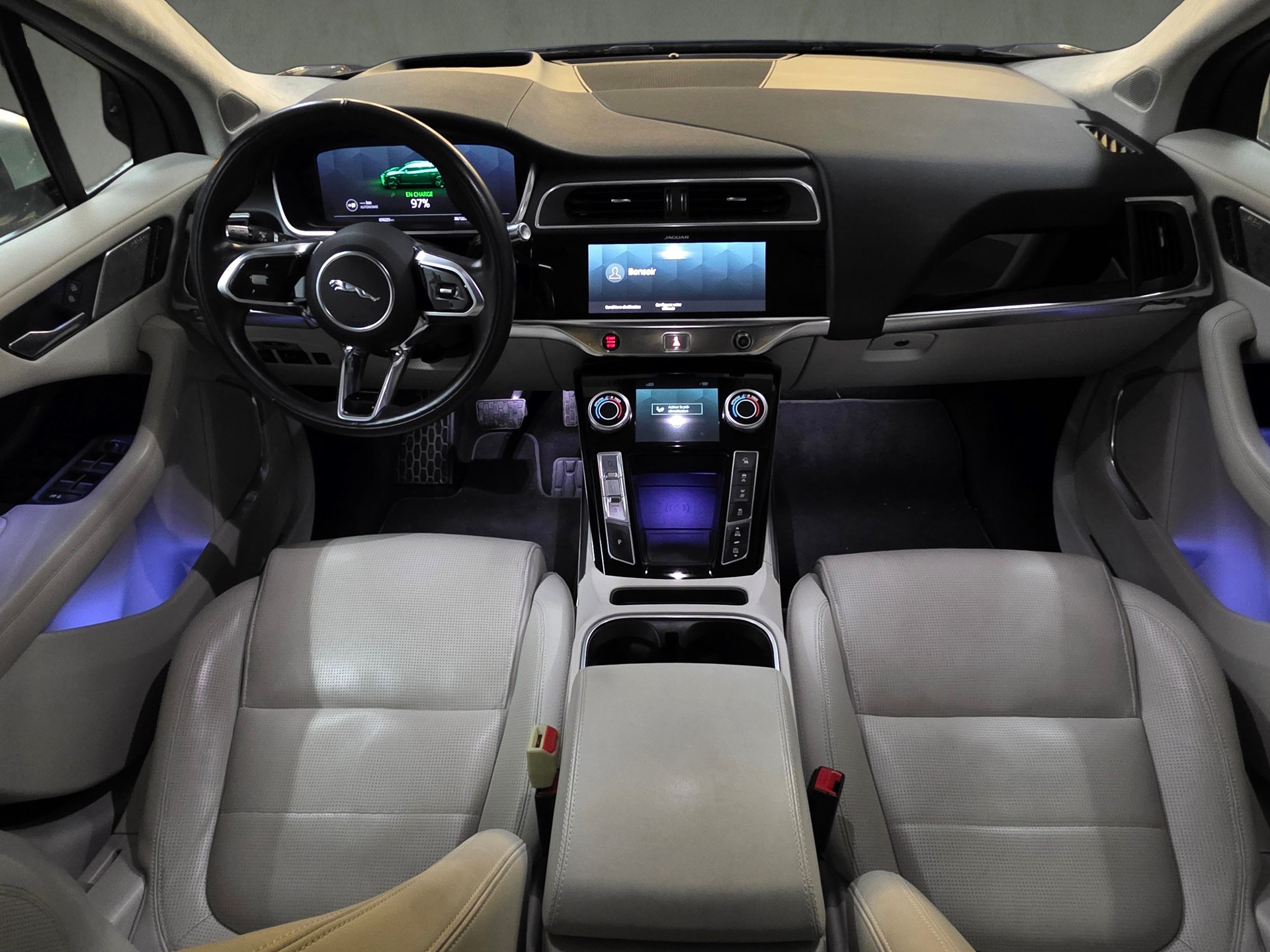 JAGUAR I-Pace EV400 HSE AWD-image-4