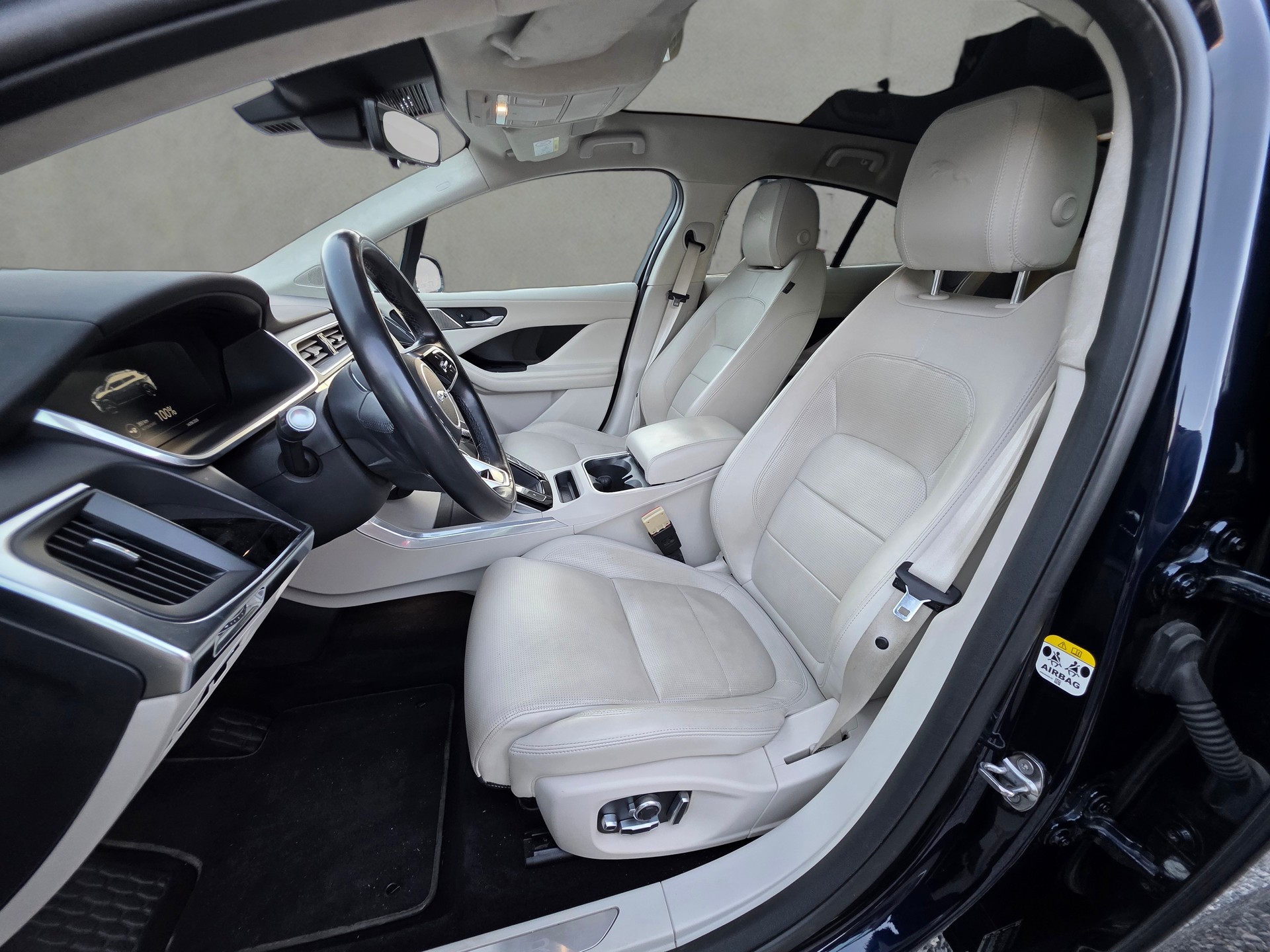 JAGUAR I-Pace EV400 HSE AWD-image-12