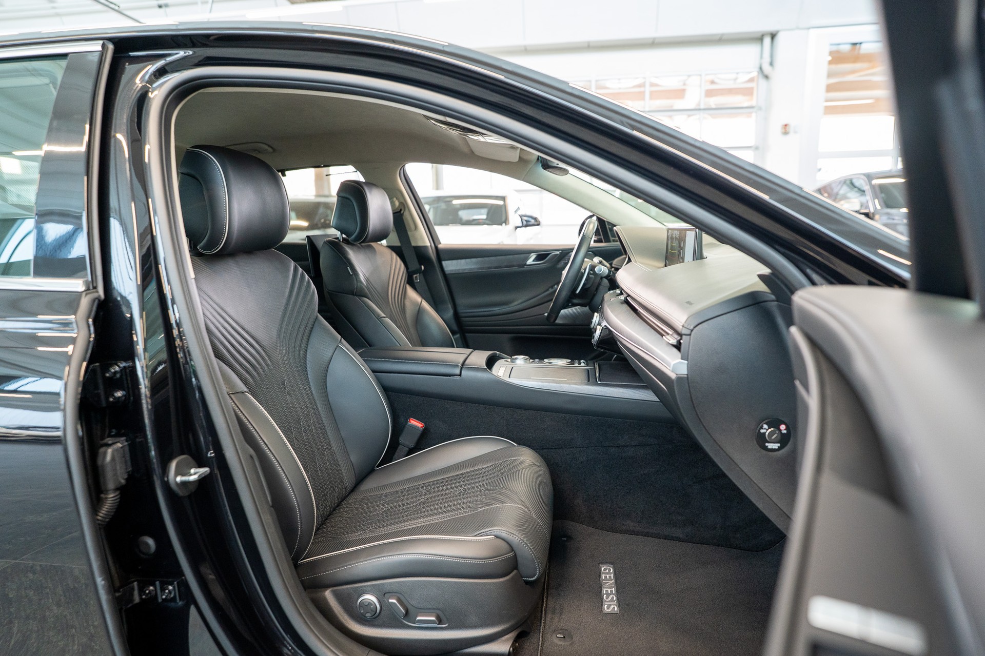 GENESIS G80 2.5TTGDI Luxury AT8 AWD / Executive Paket / Technikpaket / Lexicon Audio-image-15
