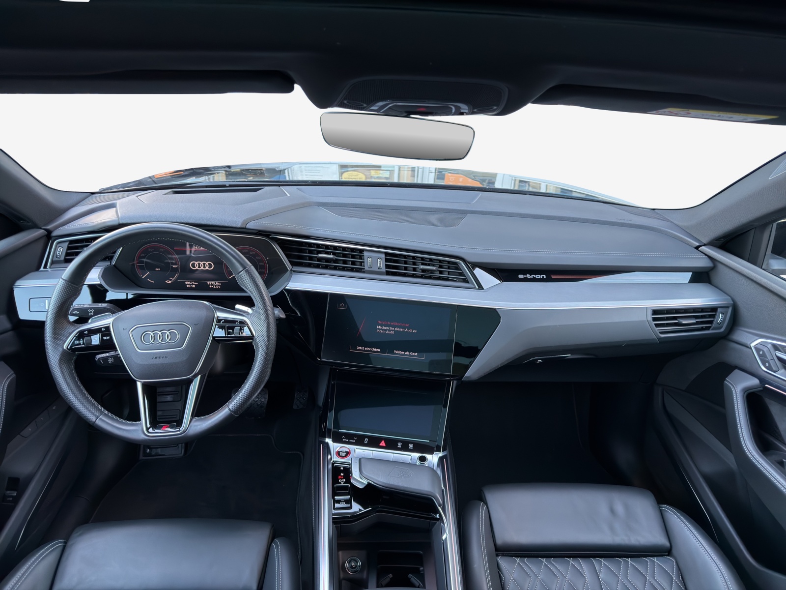 AUDI e-tron S Sportback quattro-image-9