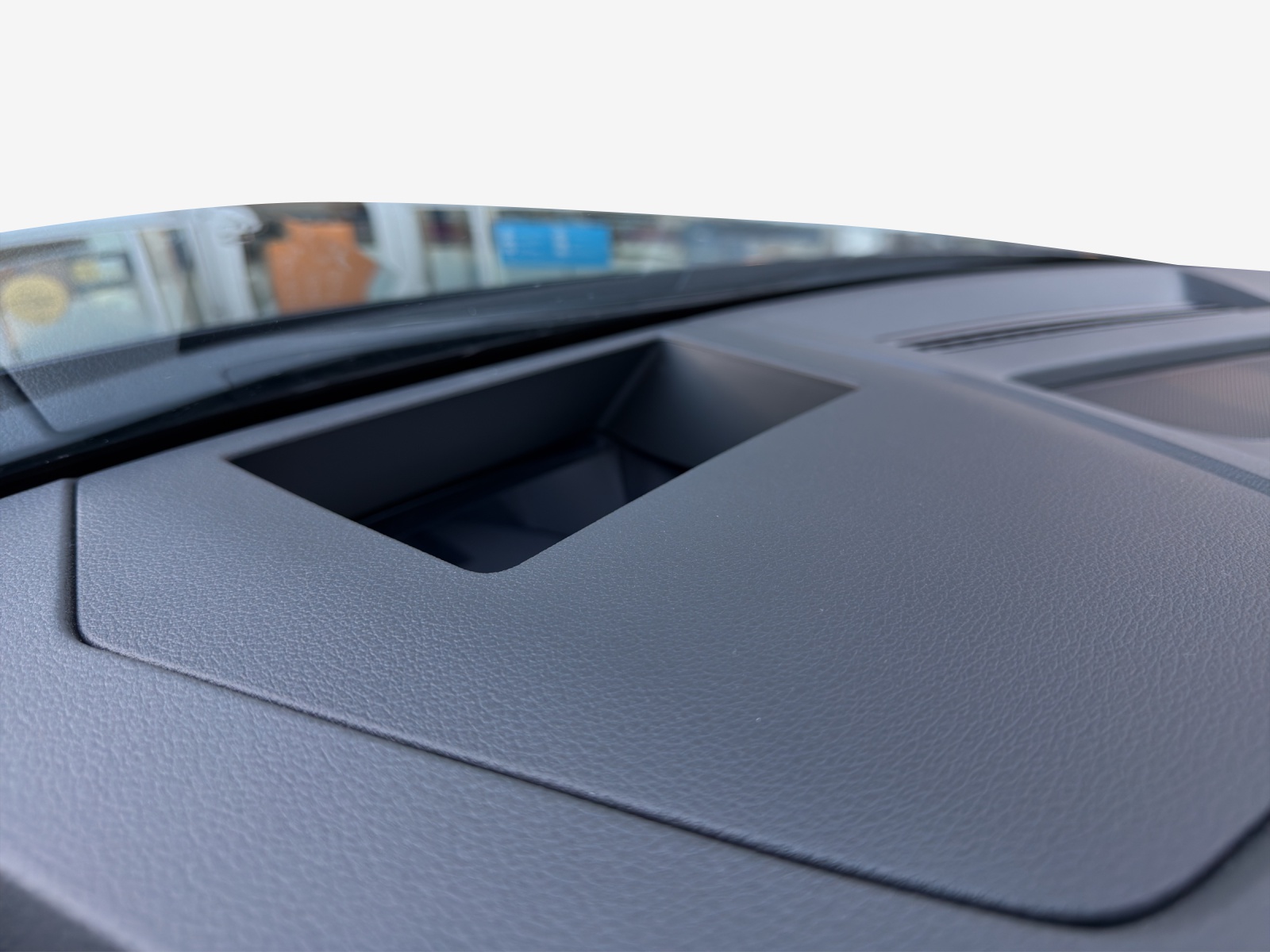 AUDI e-tron S Sportback quattro-image-16