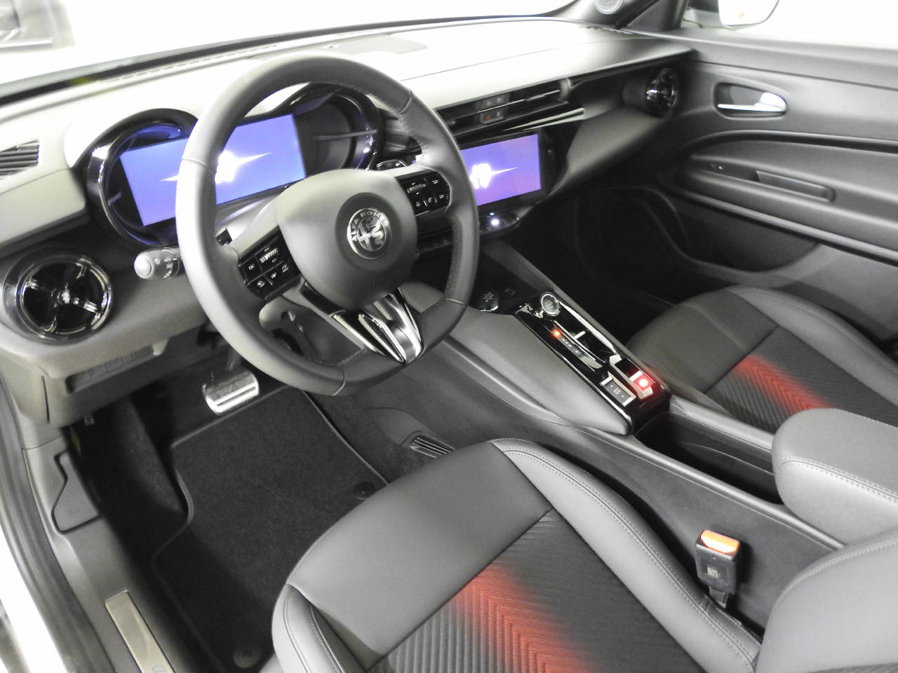ALFA ROMEO Junior 1.2 Ibrida Speciale-image-15