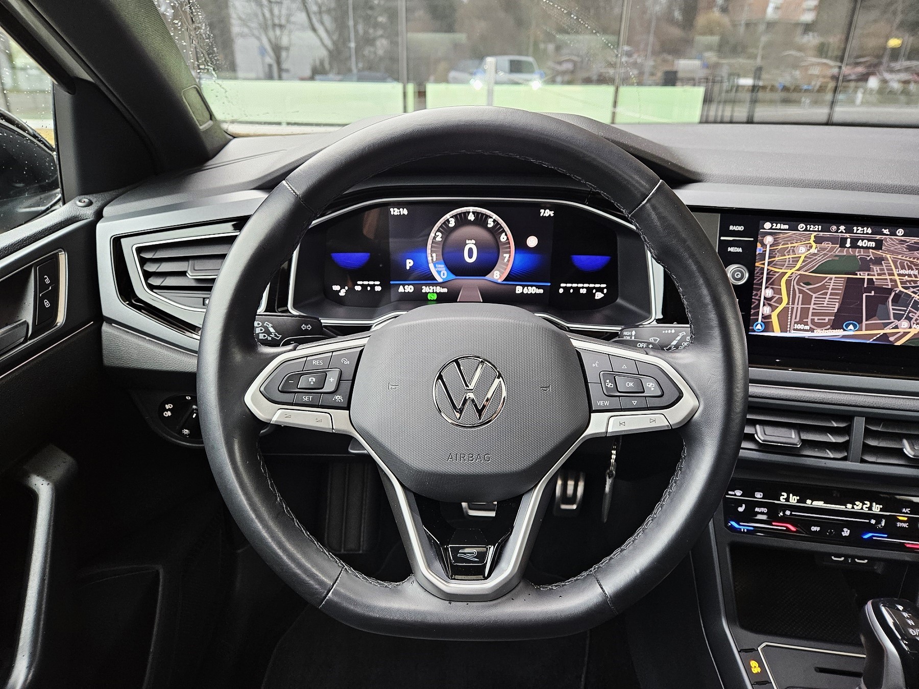 VW Taigo 1.5 TSI R-Line 18 Zoll / DSG / IQ Matrix / PANO / KAMERA / LED / VW Service NEU-image-25