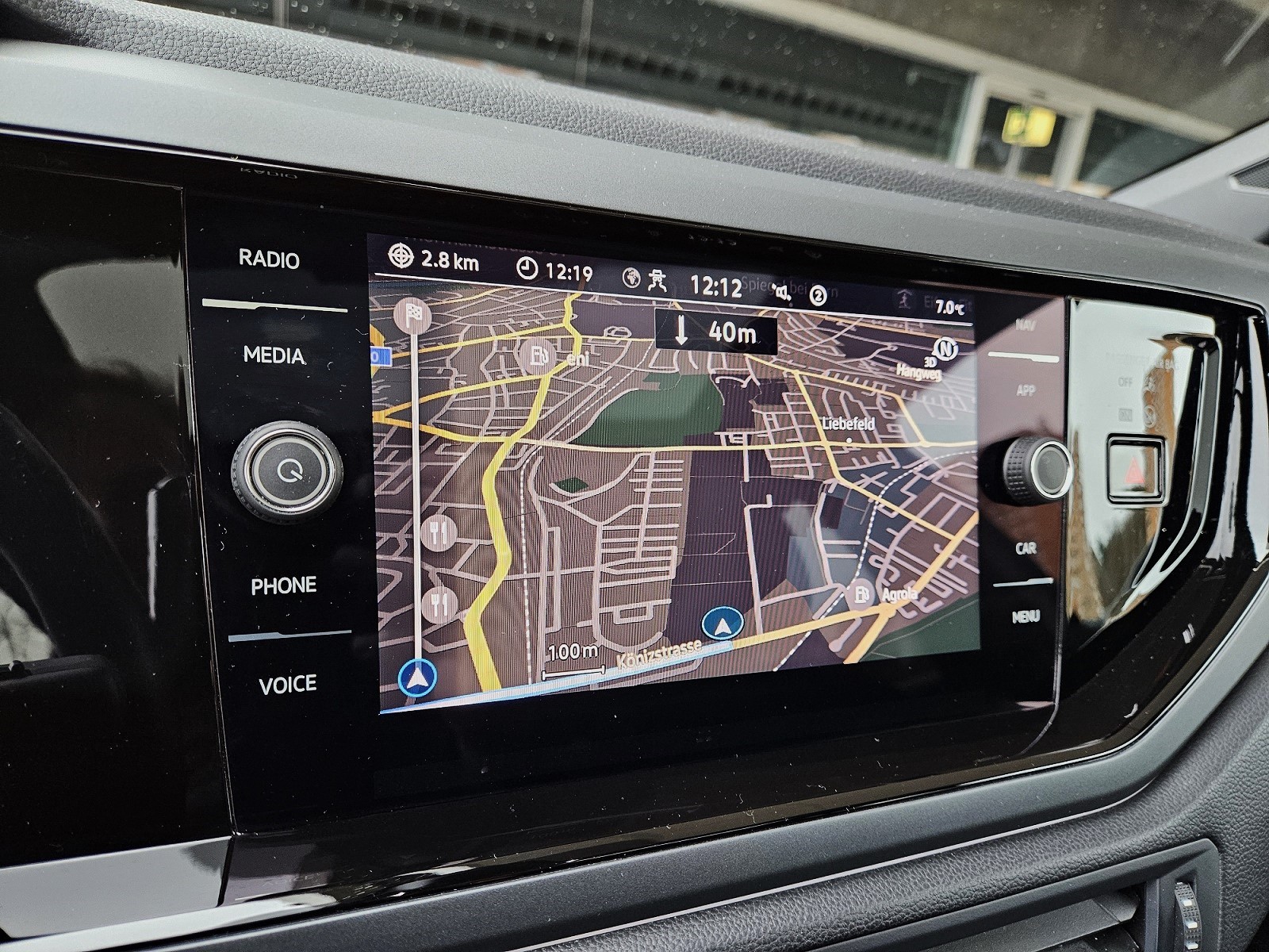 VW Taigo 1.5 TSI R-Line 18 Zoll / DSG / IQ Matrix / PANO / KAMERA / LED / VW Service NEU-image-29