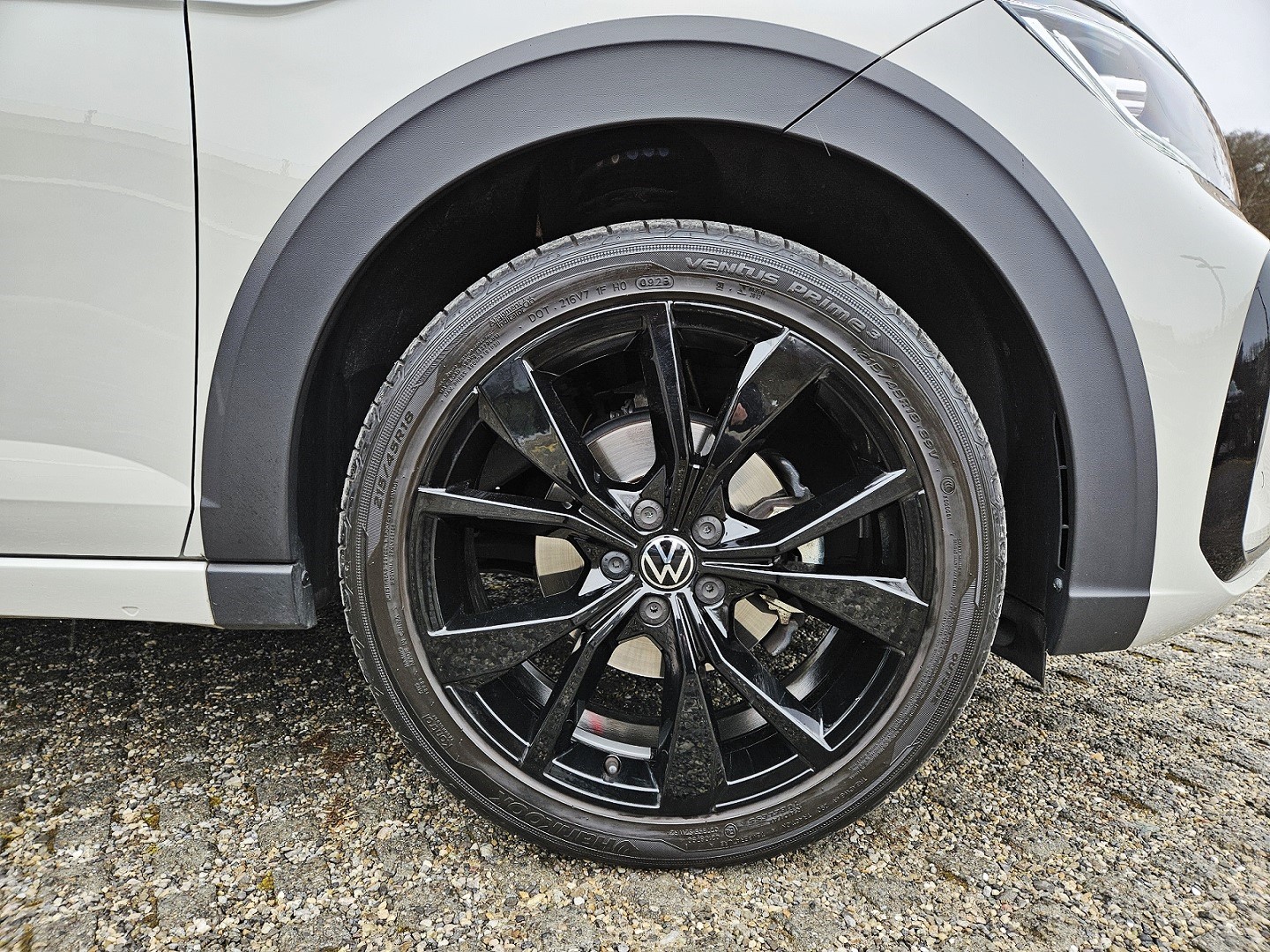 VW Taigo 1.5 TSI R-Line 18 Zoll / DSG / IQ Matrix / PANO / KAMERA / LED / VW Service NEU-image-16