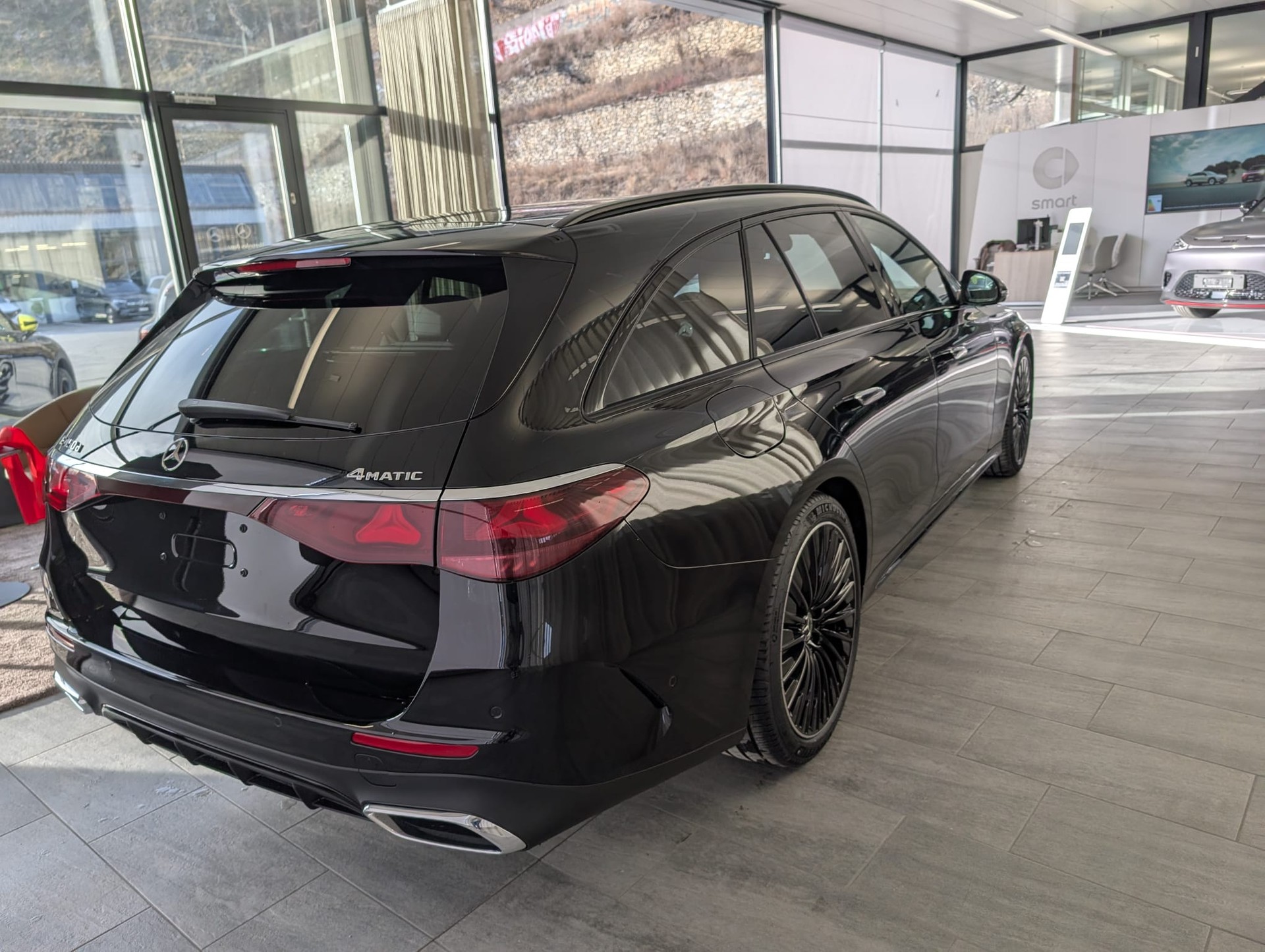 MERCEDES-BENZ E 450 d T 4Matic 9G-Tronic-image-5