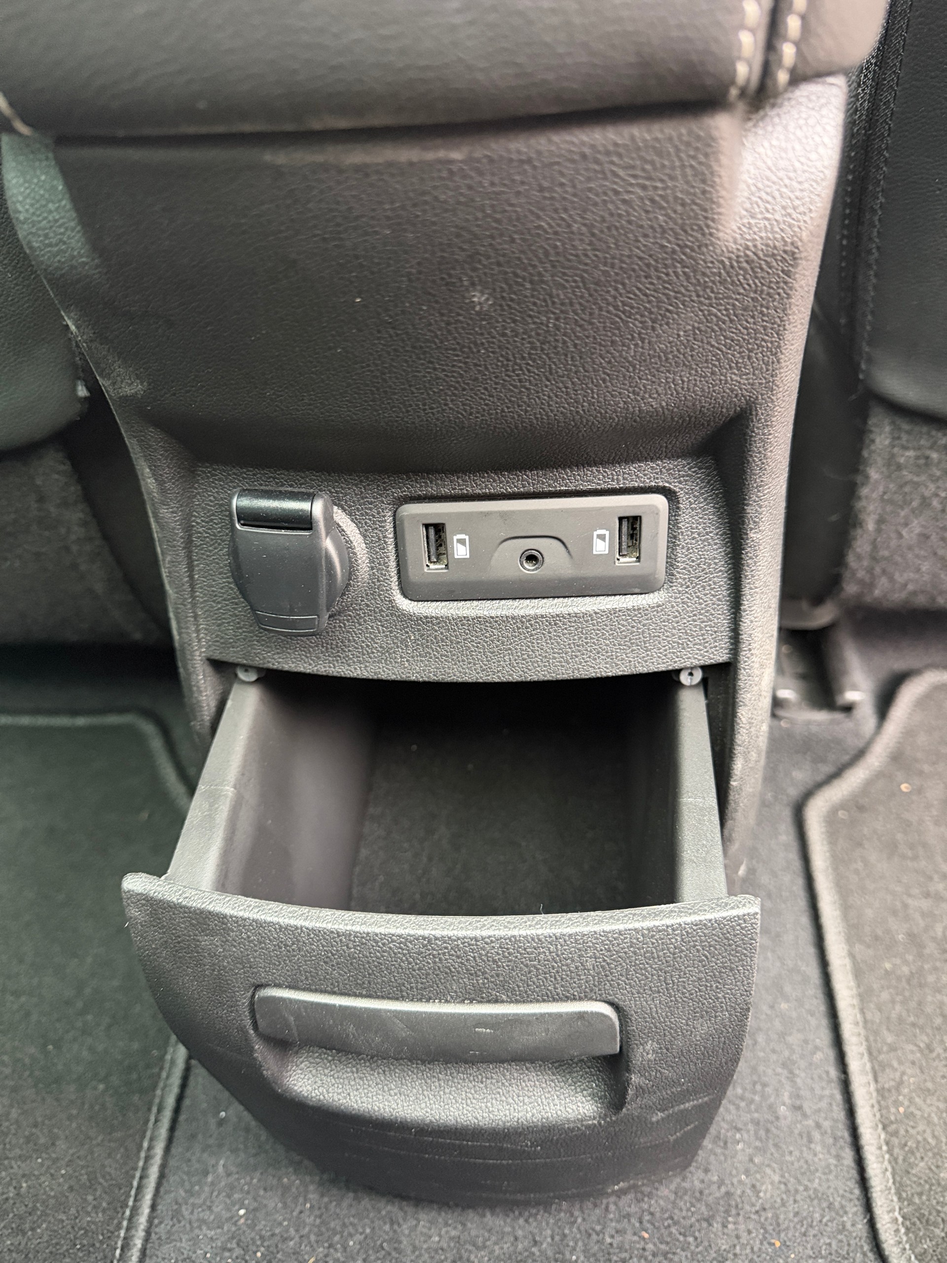 RENAULT Scénic 1.6 dCi Bose EDC-image-7