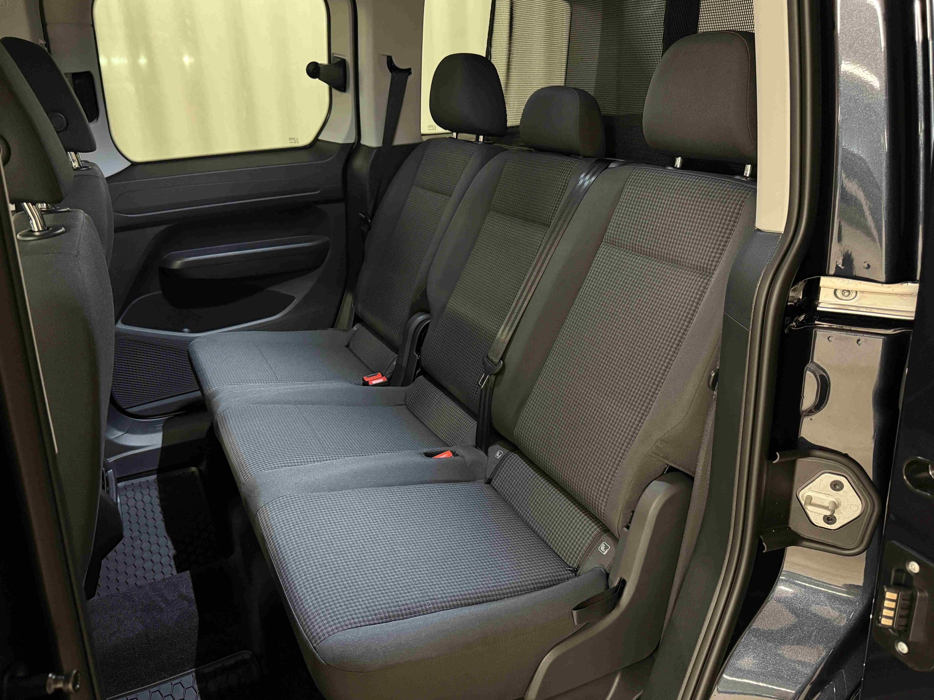 VW Caddy 1.5 TSI Plug in Hybrid Liberty DSG-image-13