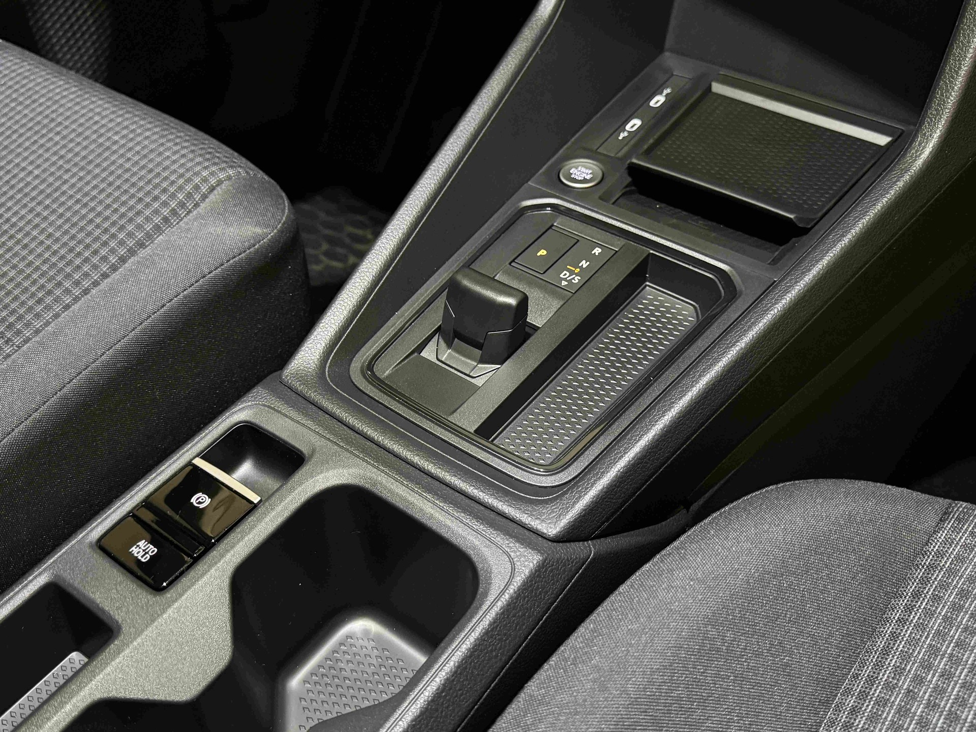 VW Caddy 1.5 TSI Plug in Hybrid Liberty DSG-image-10