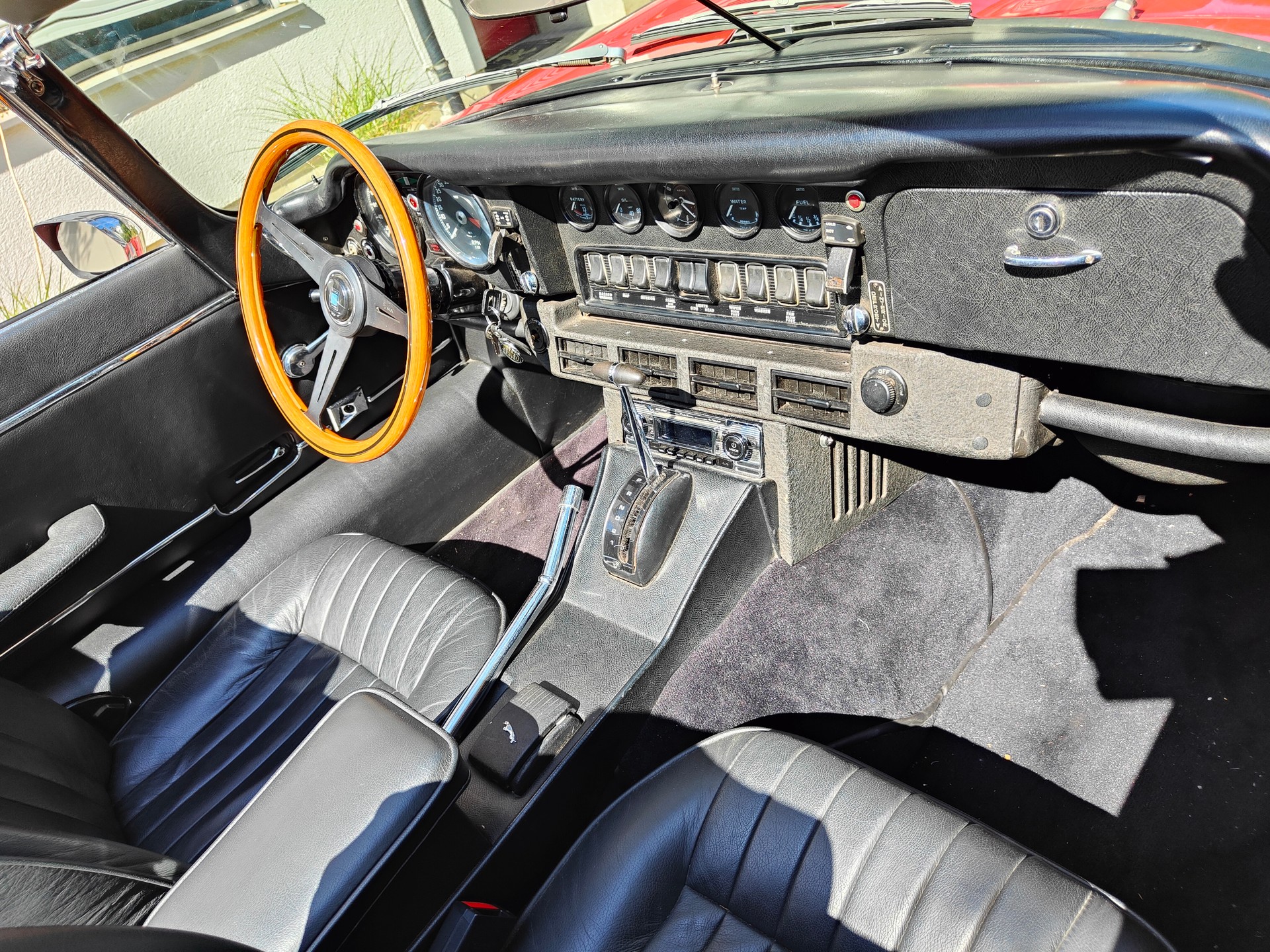 JAGUAR E-image-12