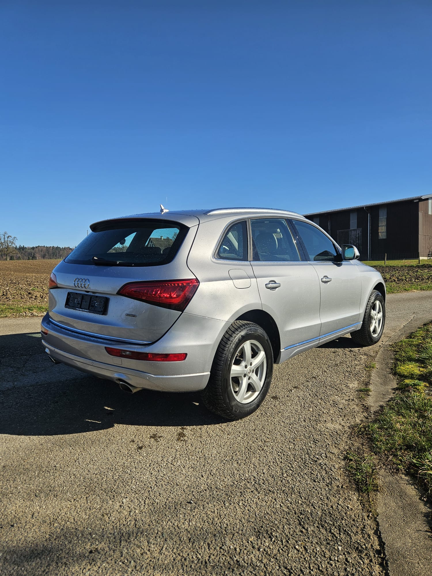 AUDI Q5 3.0 TDI clean quattro S-tronic-image-2