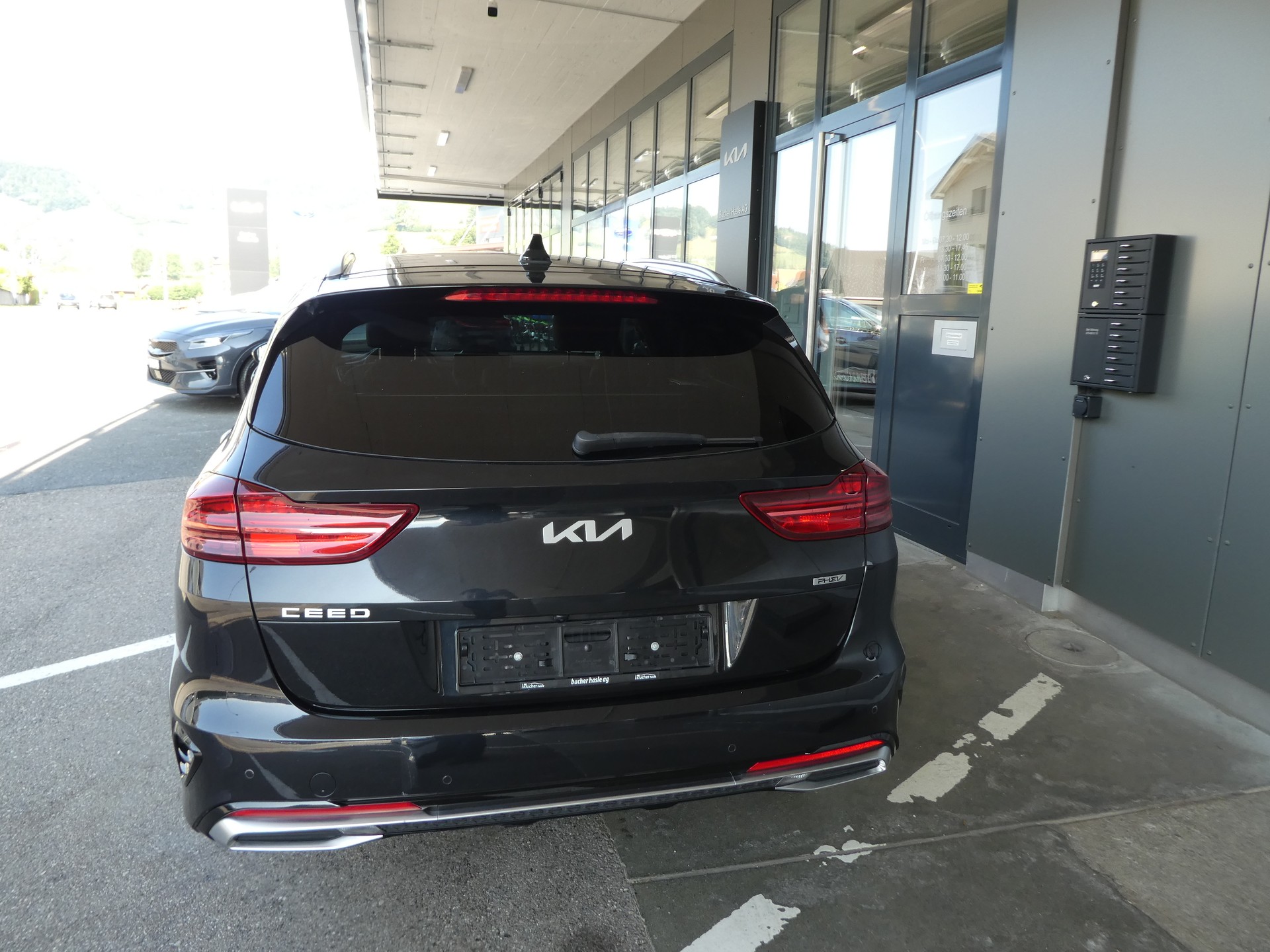 KIA Ceed Sportswagon 1.6 GDi Plug-in Hybrid Style DCT-image-4