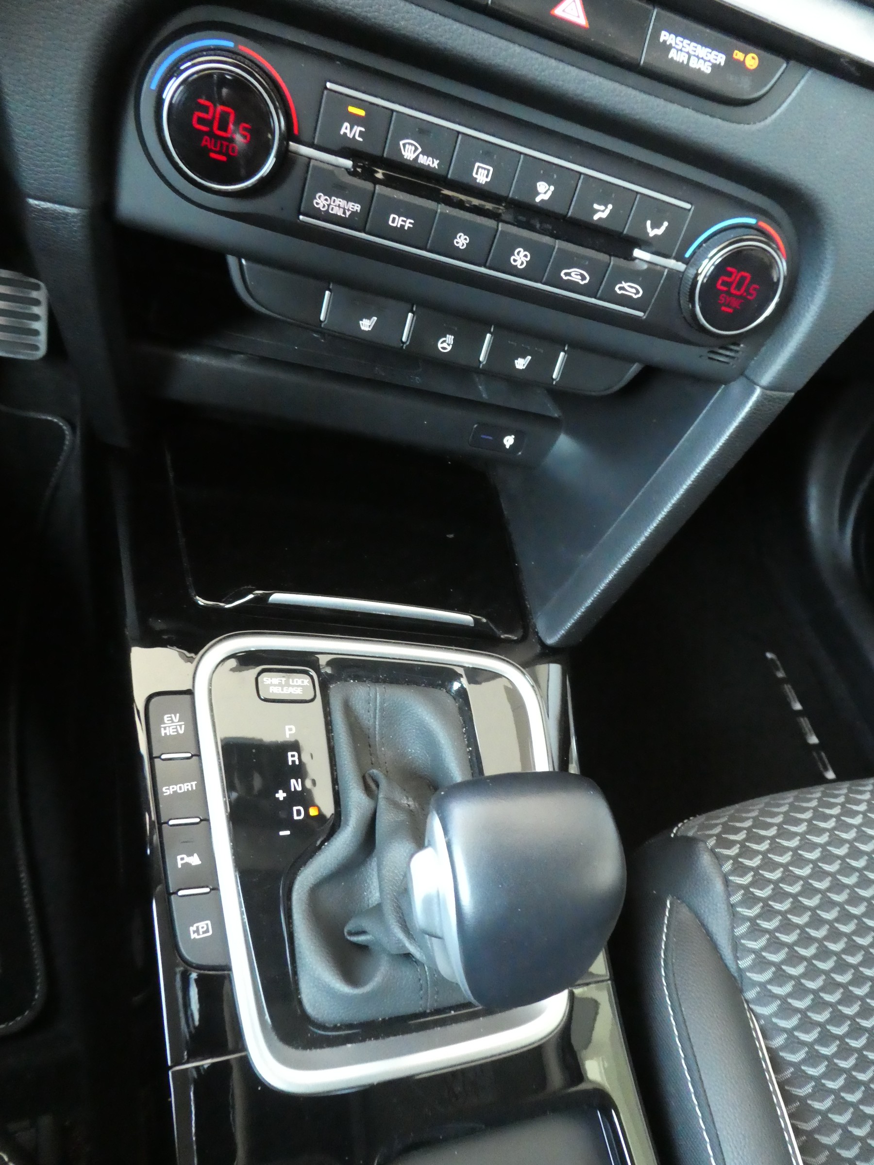 KIA Ceed Sportswagon 1.6 GDi Plug-in Hybrid Style DCT-image-10