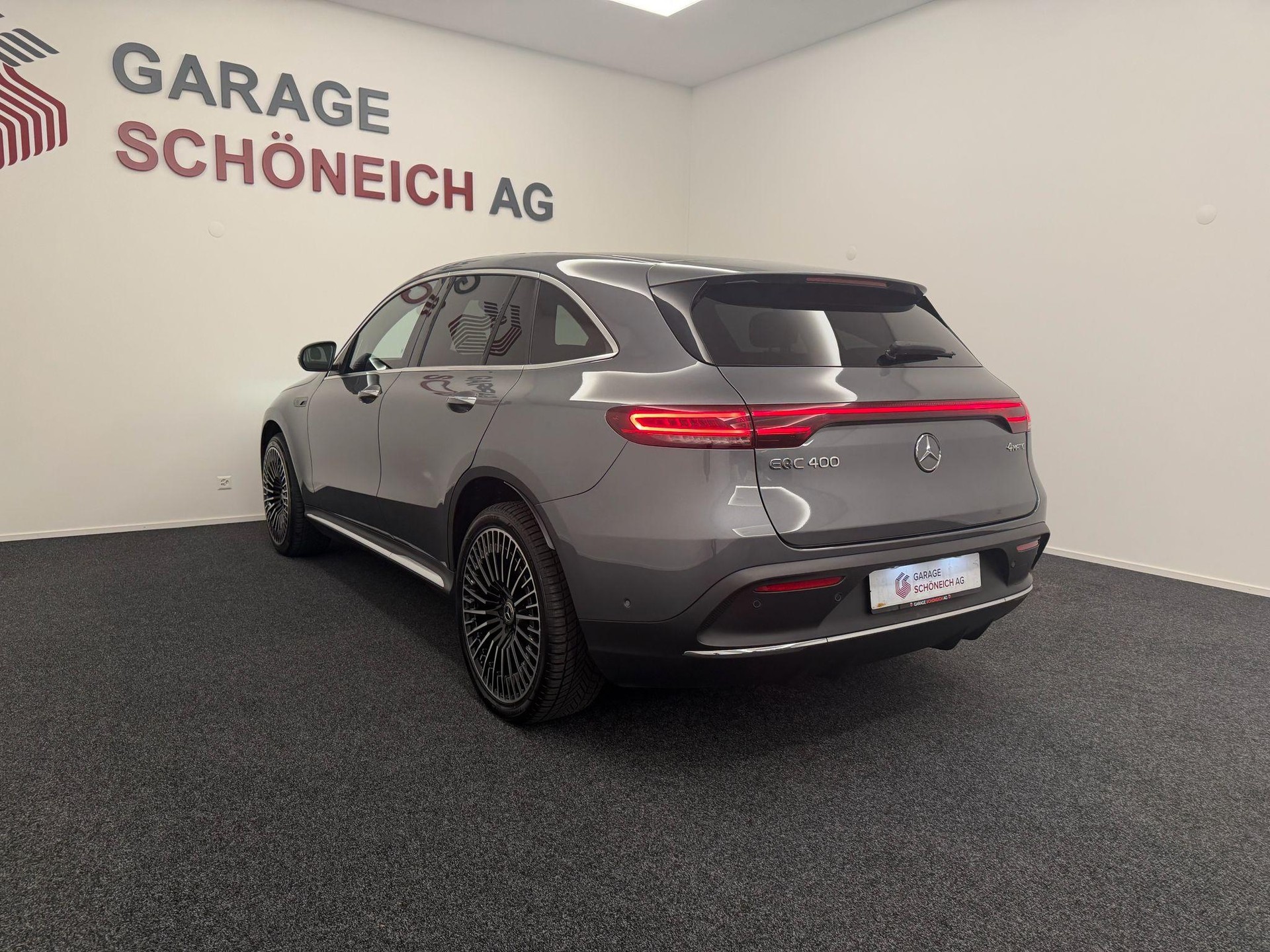 MERCEDES-BENZ EQC 400 AMG Line 4matic-image-5