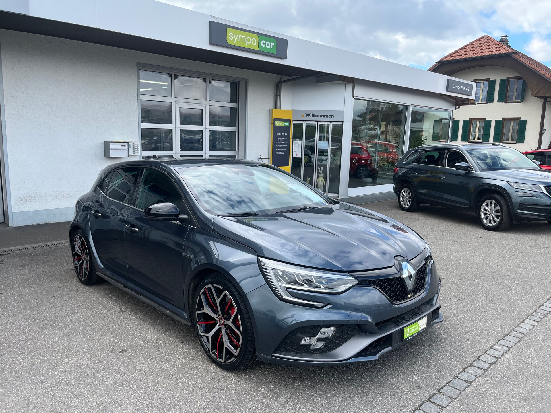 RENAULT Mégane Trophy 300 EDC+++FRISCH AB MFK UND SERVICE+++-image-0