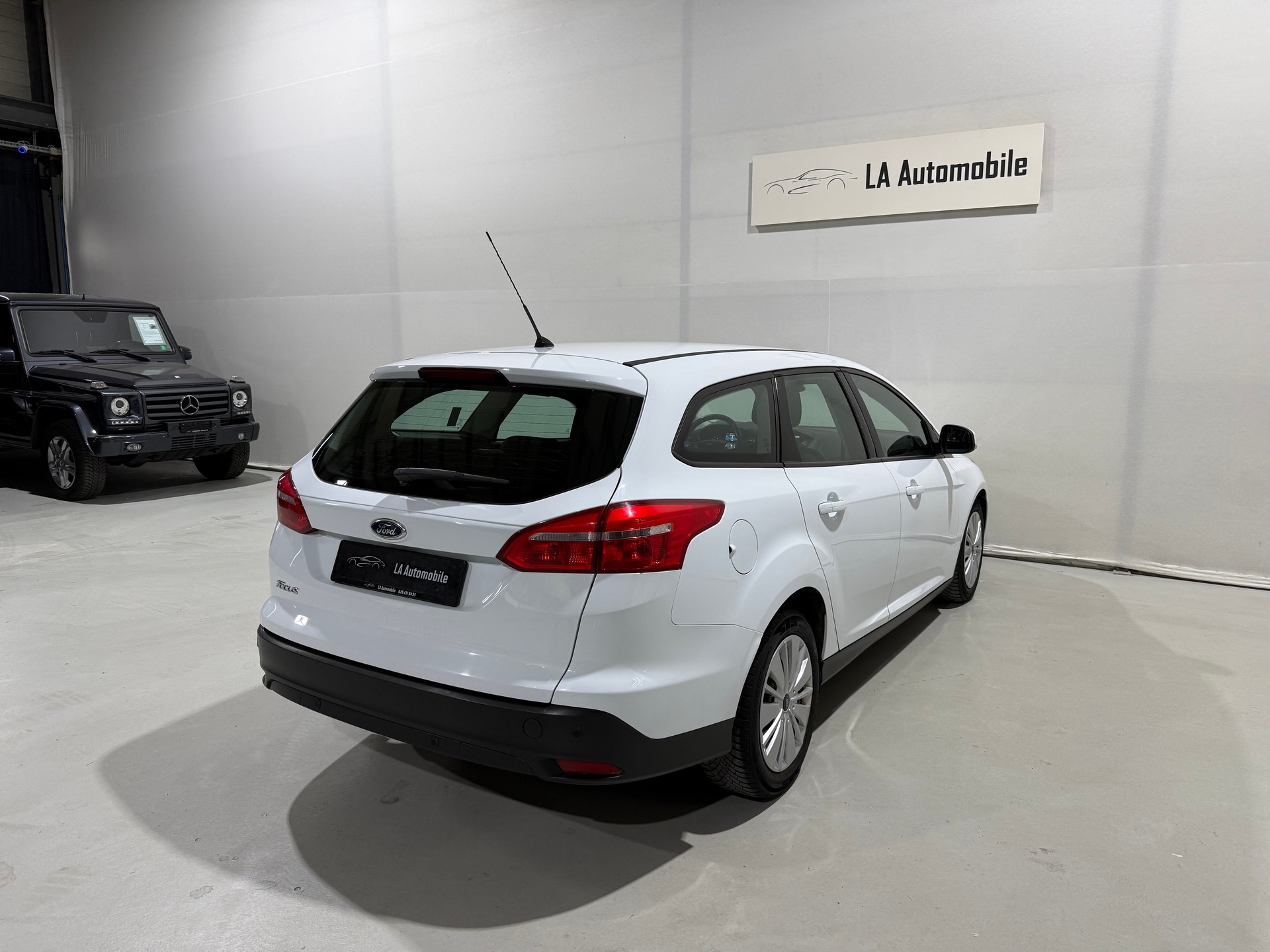 FORD Focus 1.5 TDCi Business PowerShift-image-8