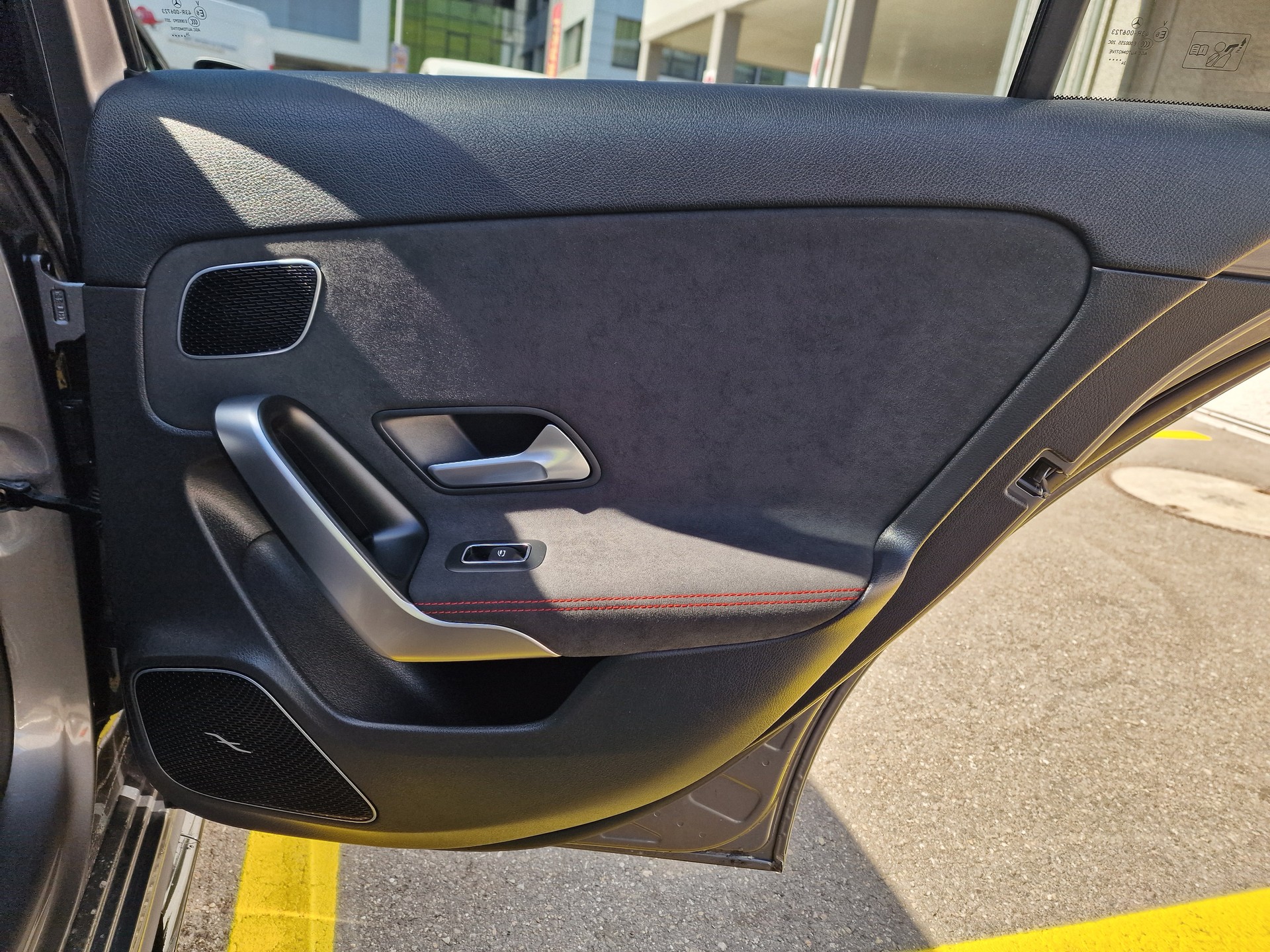 MERCEDES-BENZ A AMG 35 4Matic 8G-DCT-image-17