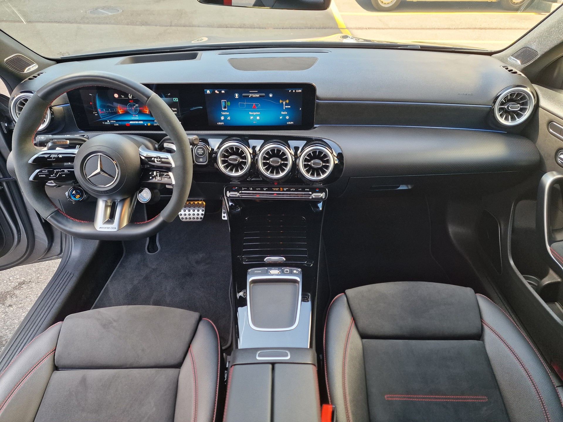 MERCEDES-BENZ A AMG 35 4Matic 8G-DCT-image-24