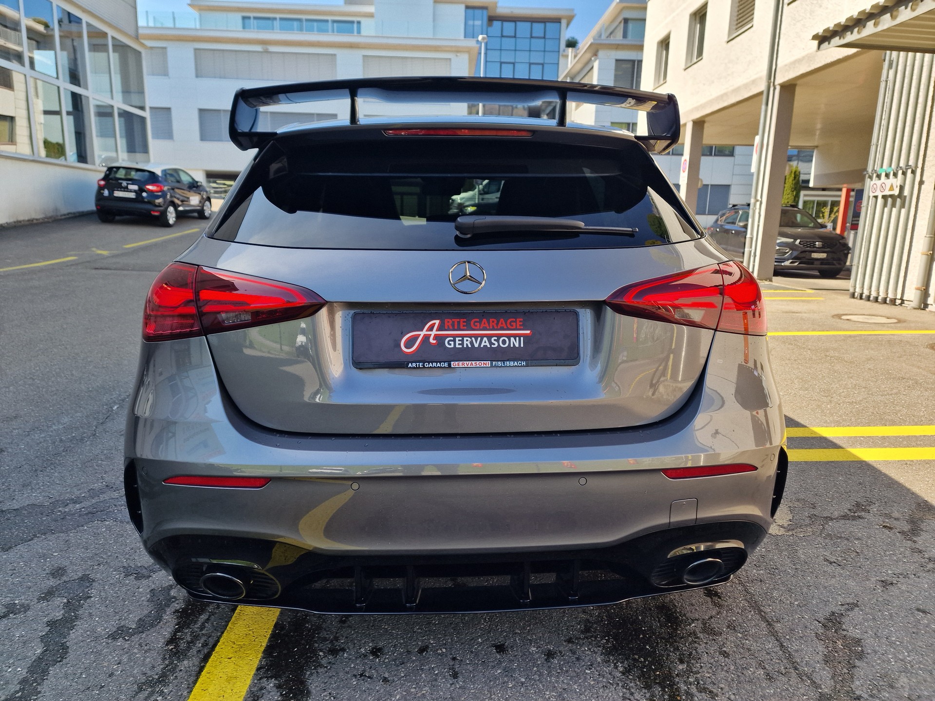 MERCEDES-BENZ A AMG 35 4Matic 8G-DCT-image-5