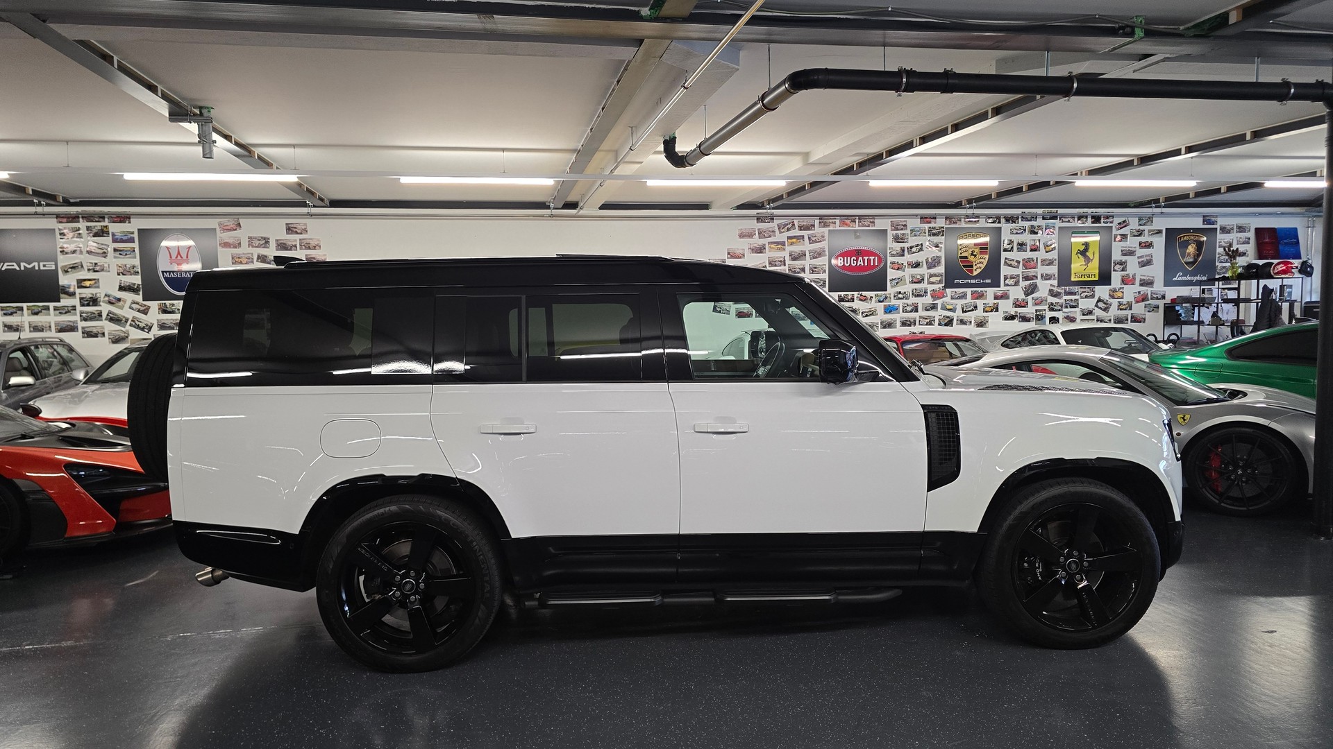 LAND ROVER Defender 130 P500 5.0 V8 AT8-image-3