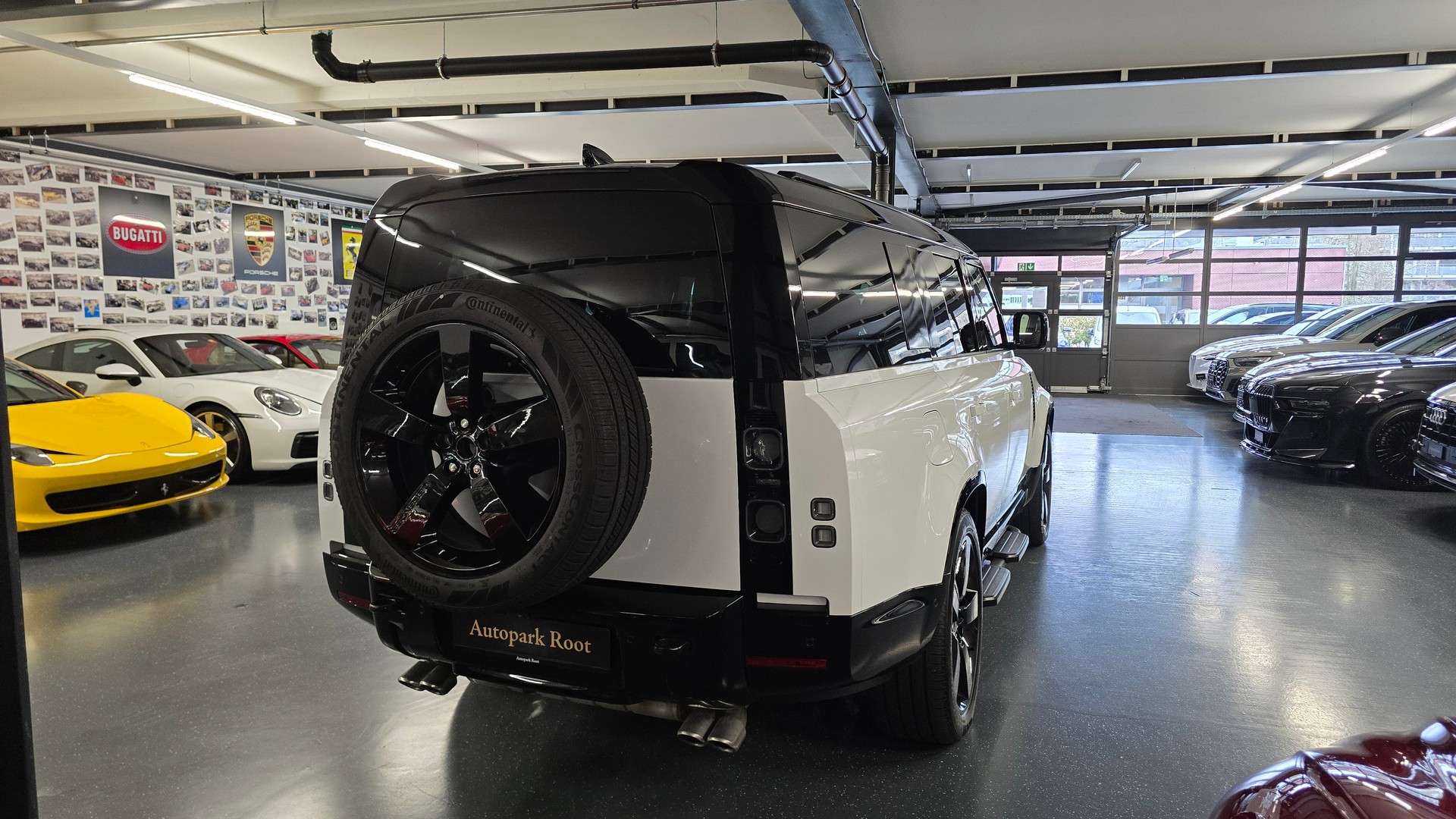 LAND ROVER Defender 130 P500 5.0 V8 AT8-image-5