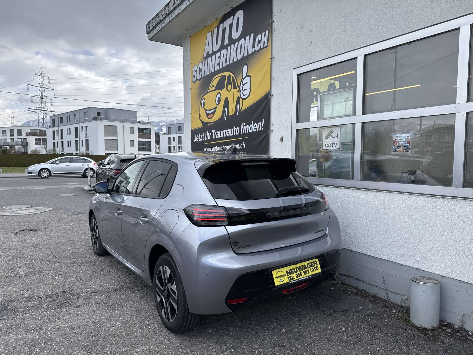PEUGEOT 208 1.2 MHEV 110 Allure Automat-image-2