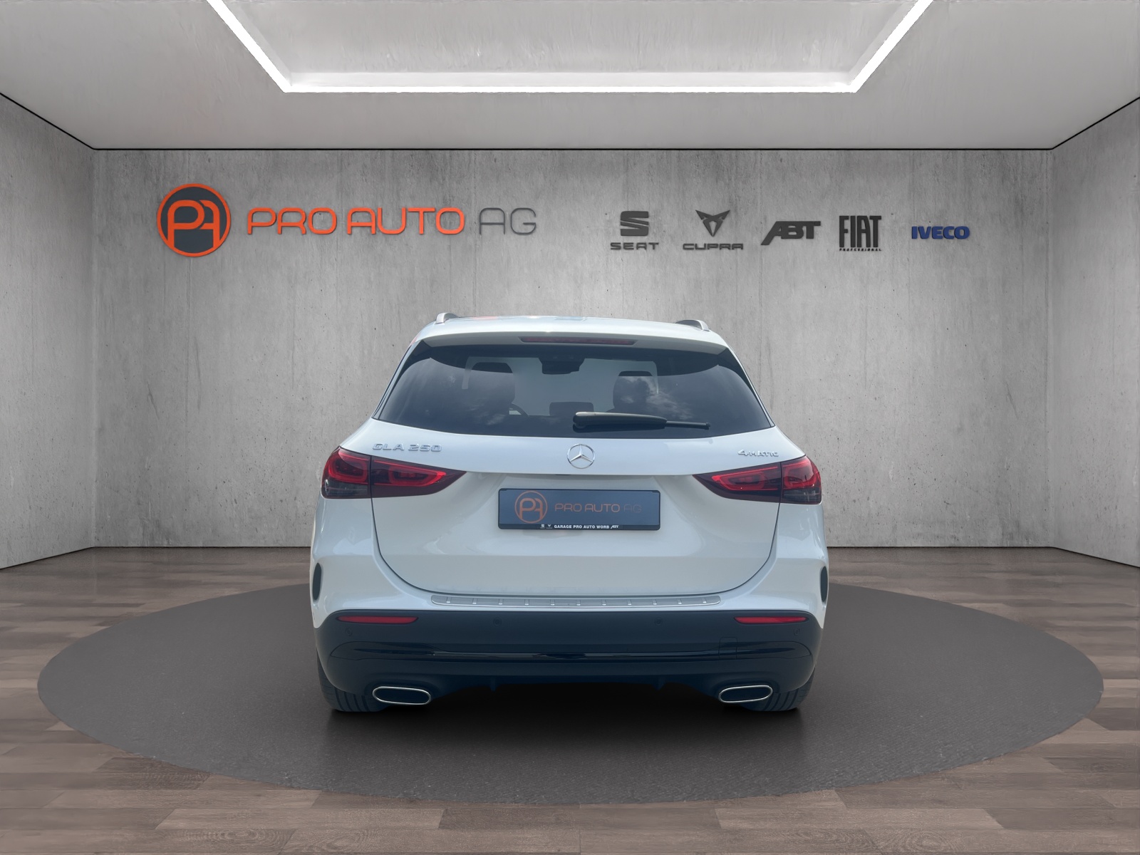 MERCEDES-BENZ GLA 250 4Matic AMG Line 8G-DCT-image-3