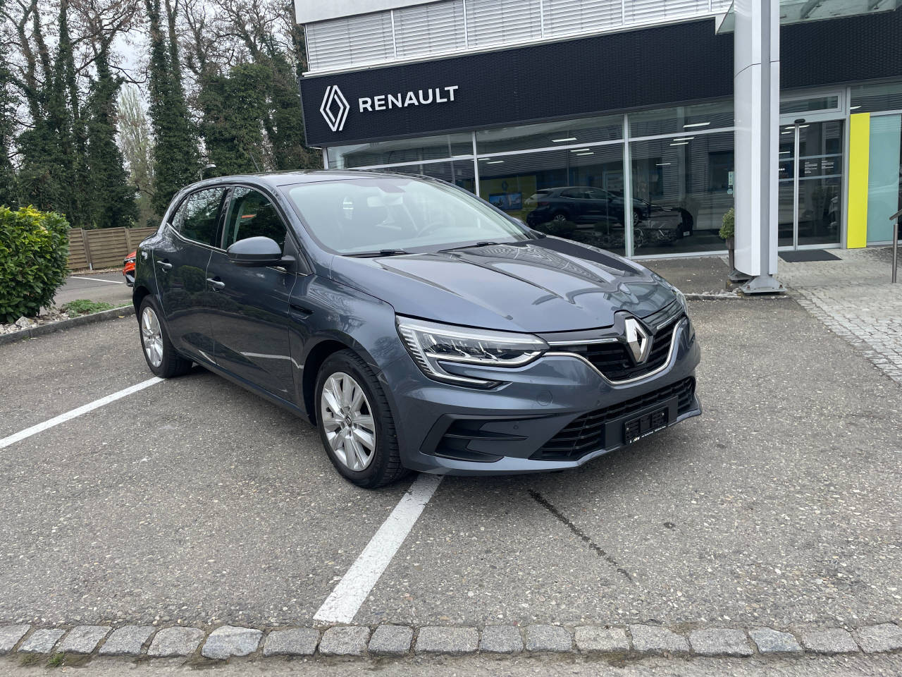 RENAULT Mégane 1.3 TCe 115 Life-image-0
