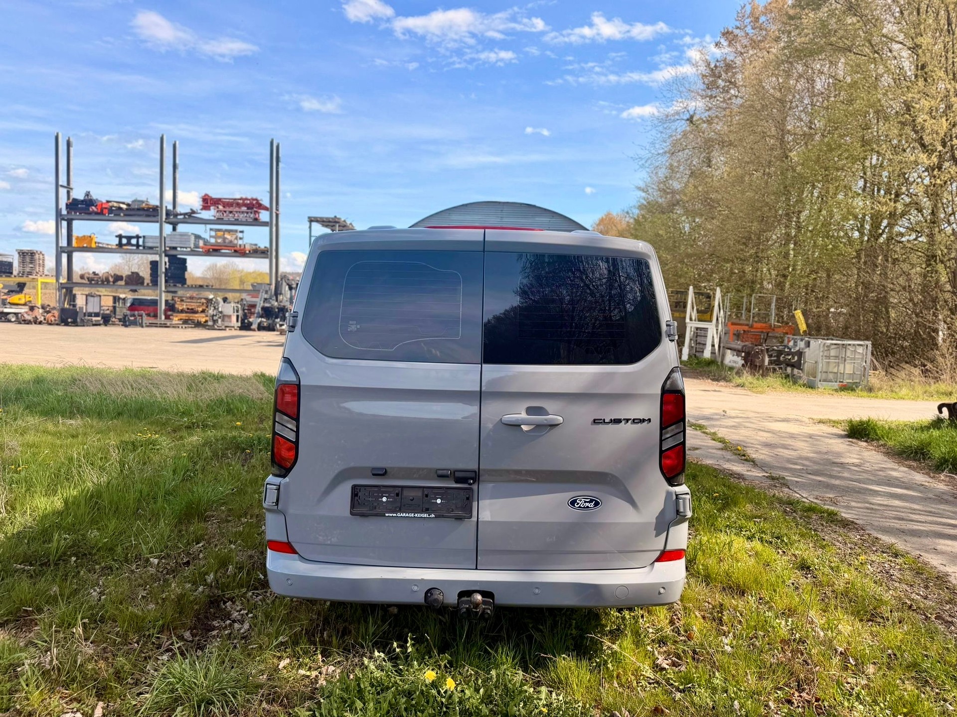 FORD Transit Custom Van 300 L2H1 Trend Automat-image-6