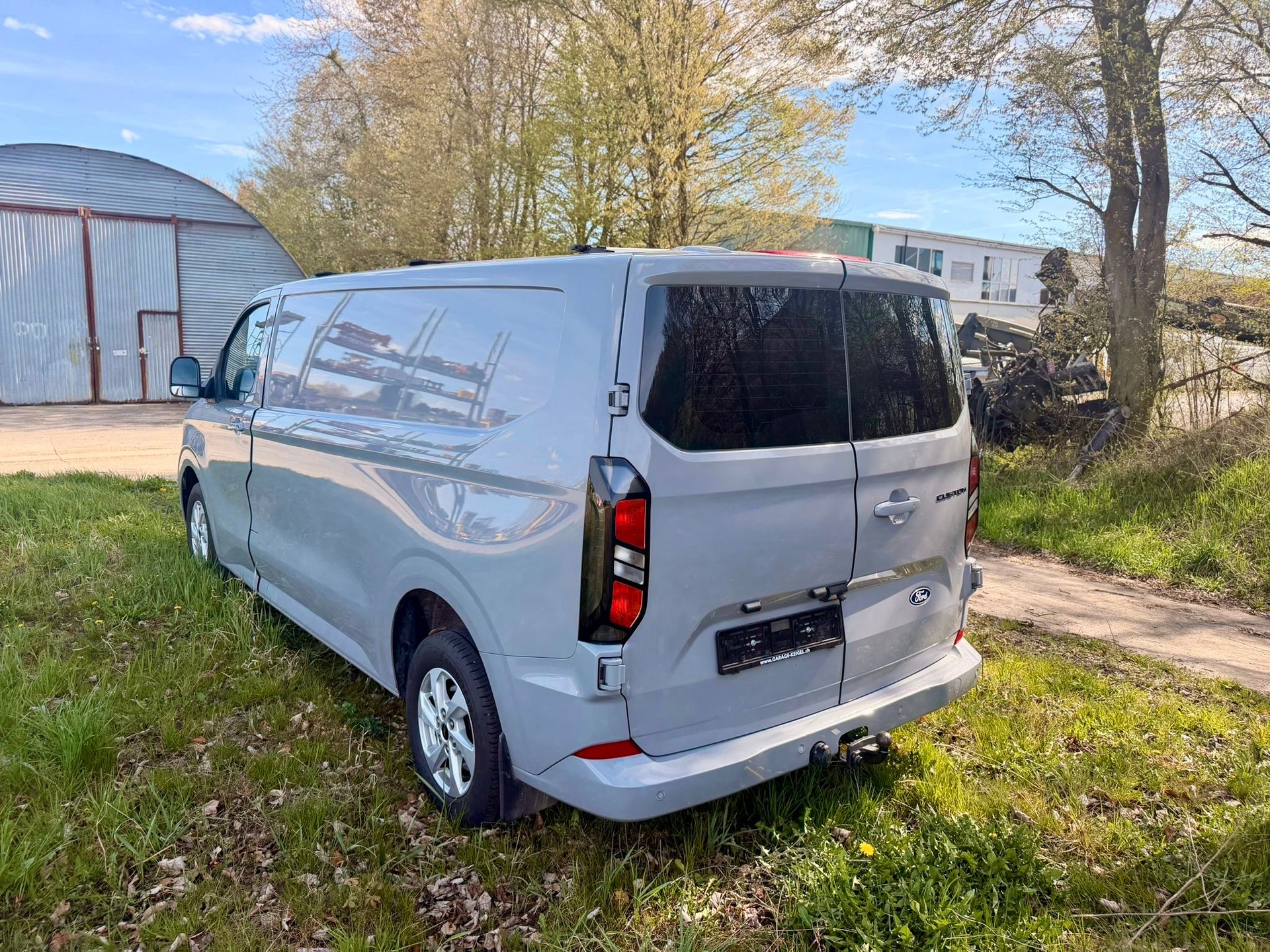 FORD Transit Custom Van 300 L2H1 Trend Automat-image-2