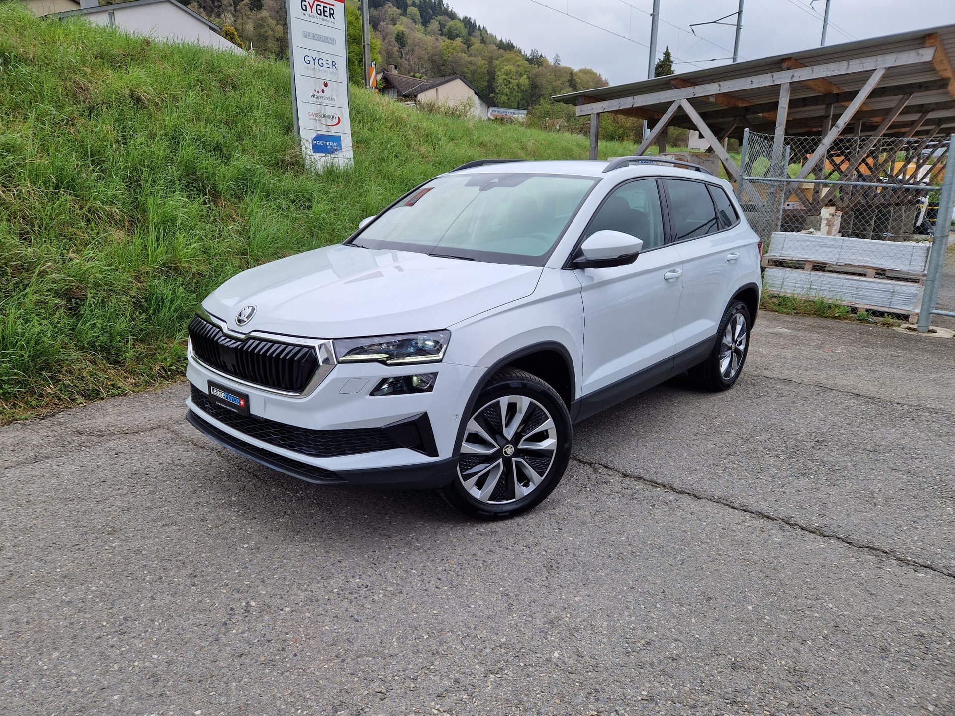 SKODA Karoq 2.0 TDI CR Style 4x4 DSG-image-0
