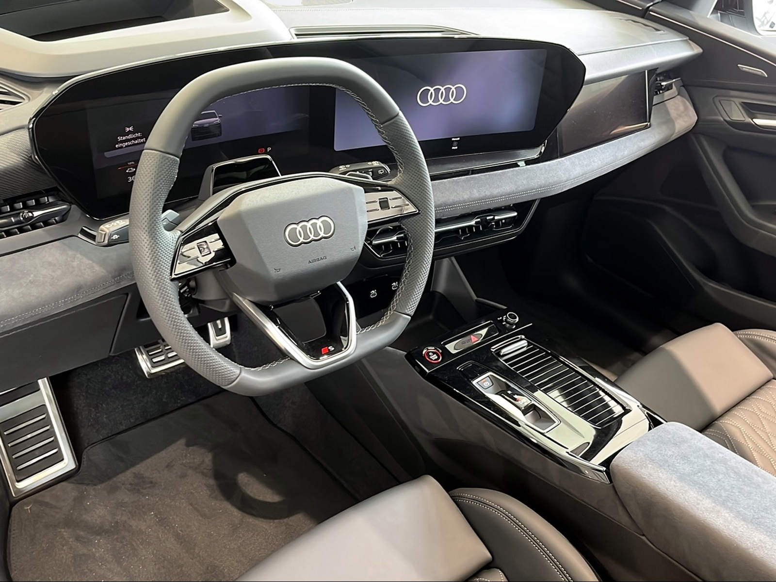 AUDI SQ6 e-tron quattro-image-10