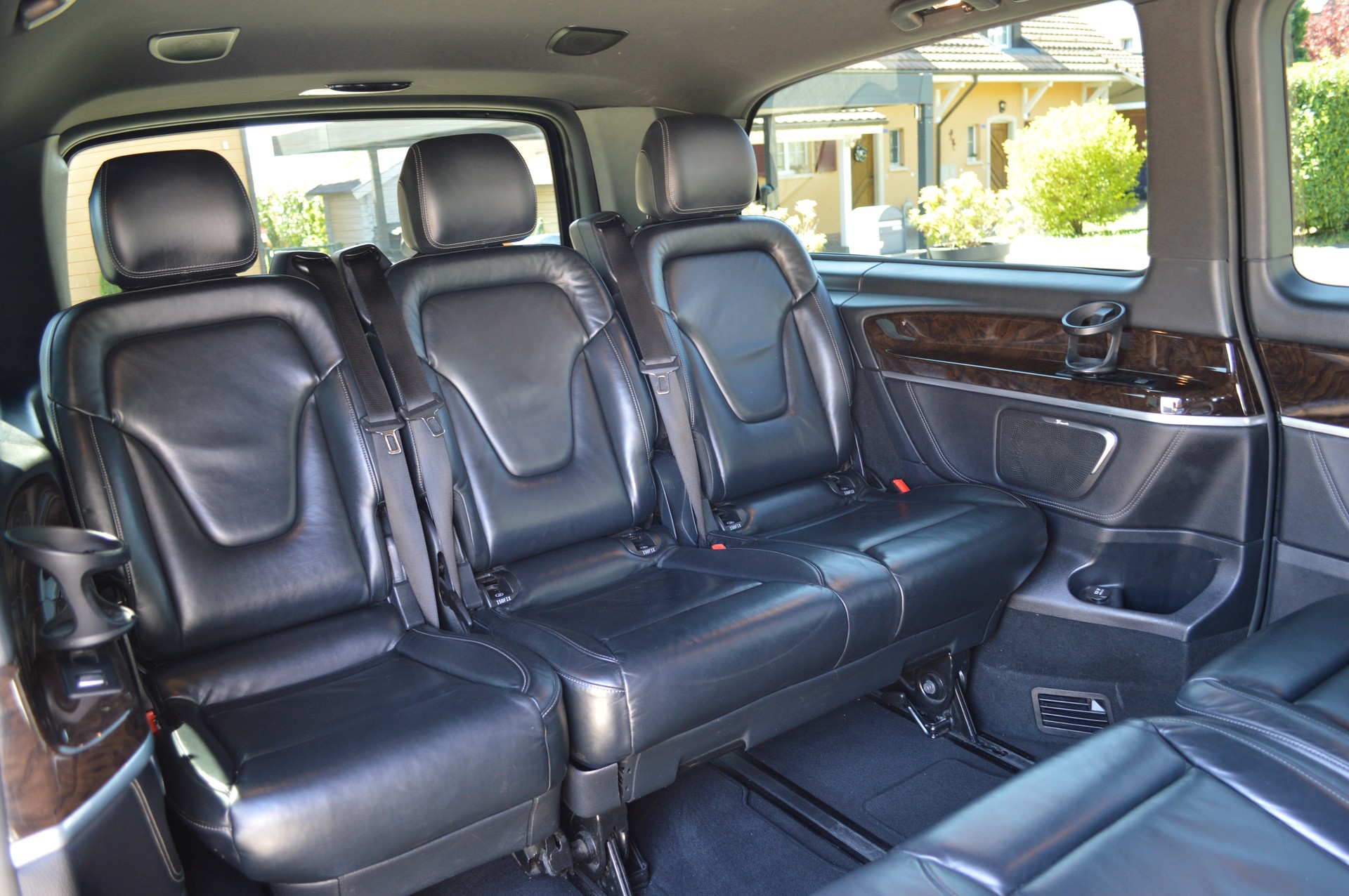 MERCEDES-BENZ V 250 d Avantgarde lang 4Matic 7G-Tronic-image-10